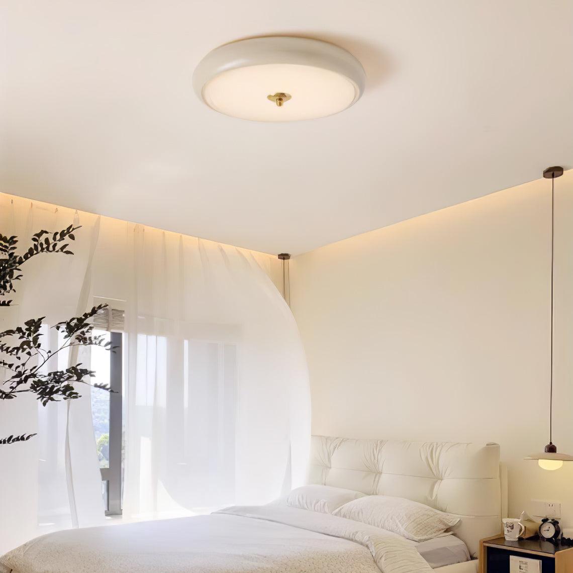 Ripple Cream Ceiling Lamp - Lumpaz