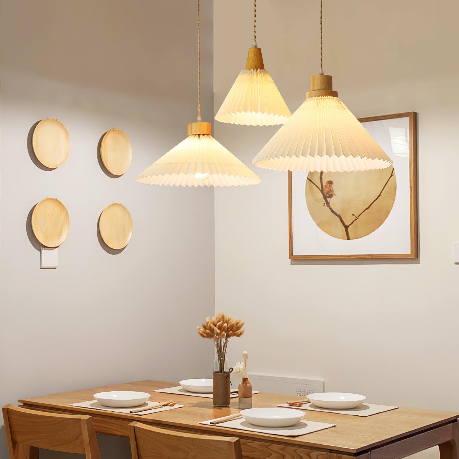 Pleated Wooden Pendant Light - Lumpaz