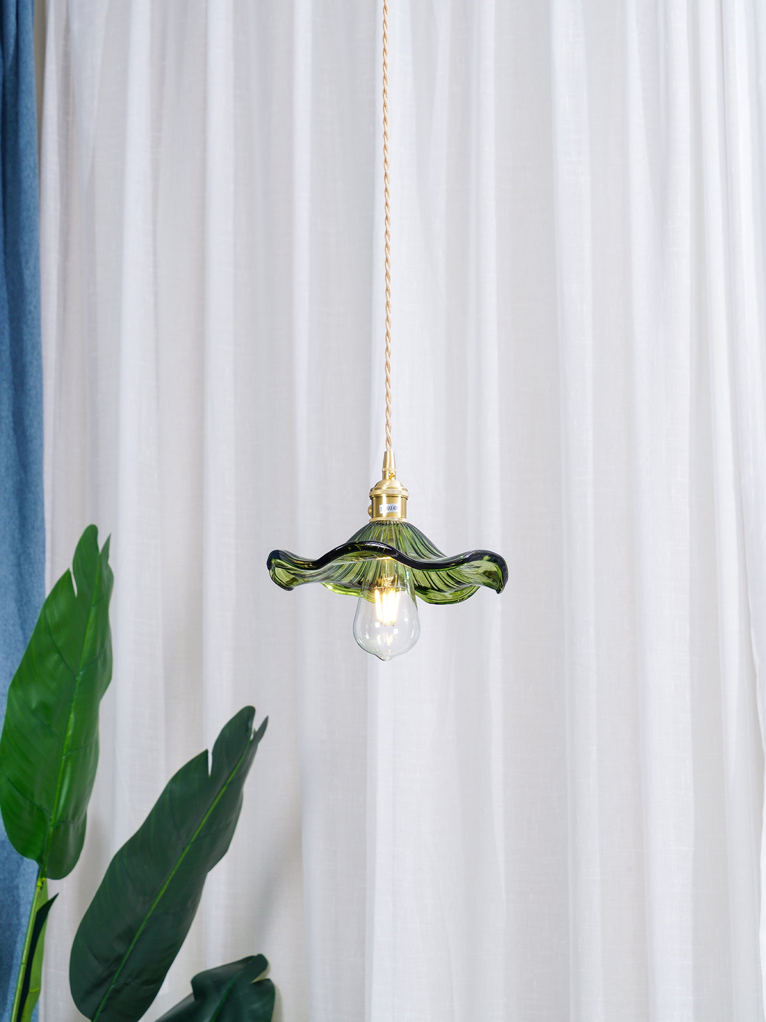 Glass Hibiscus Flower Pendant Light - Lumpaz
