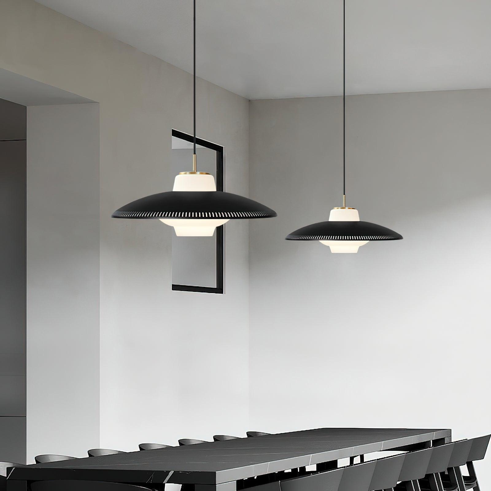 Alien Frisbee Pendant Lamp - Lumpaz