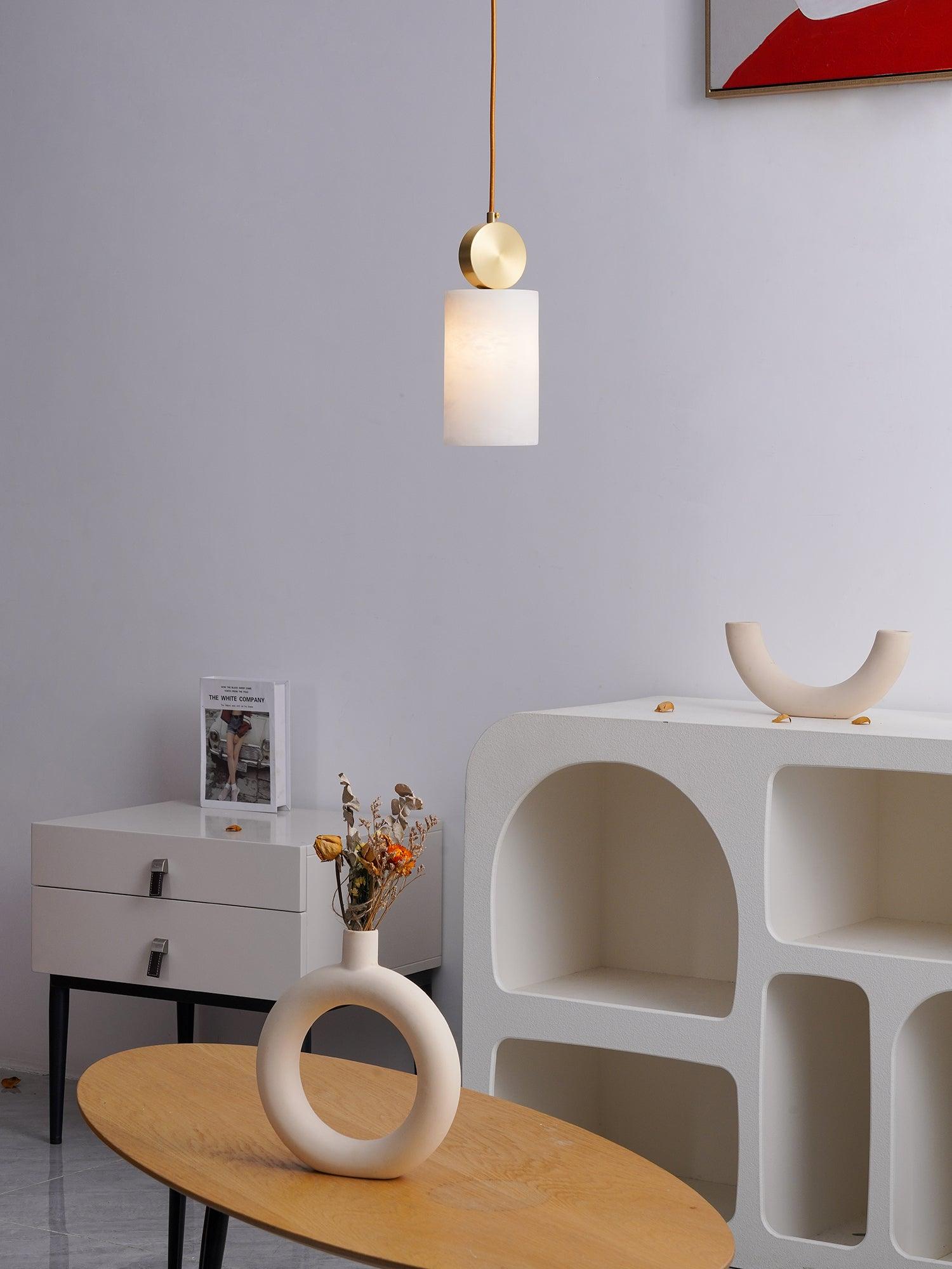 Etruscan Aabaster Pendant Light - Lumpaz