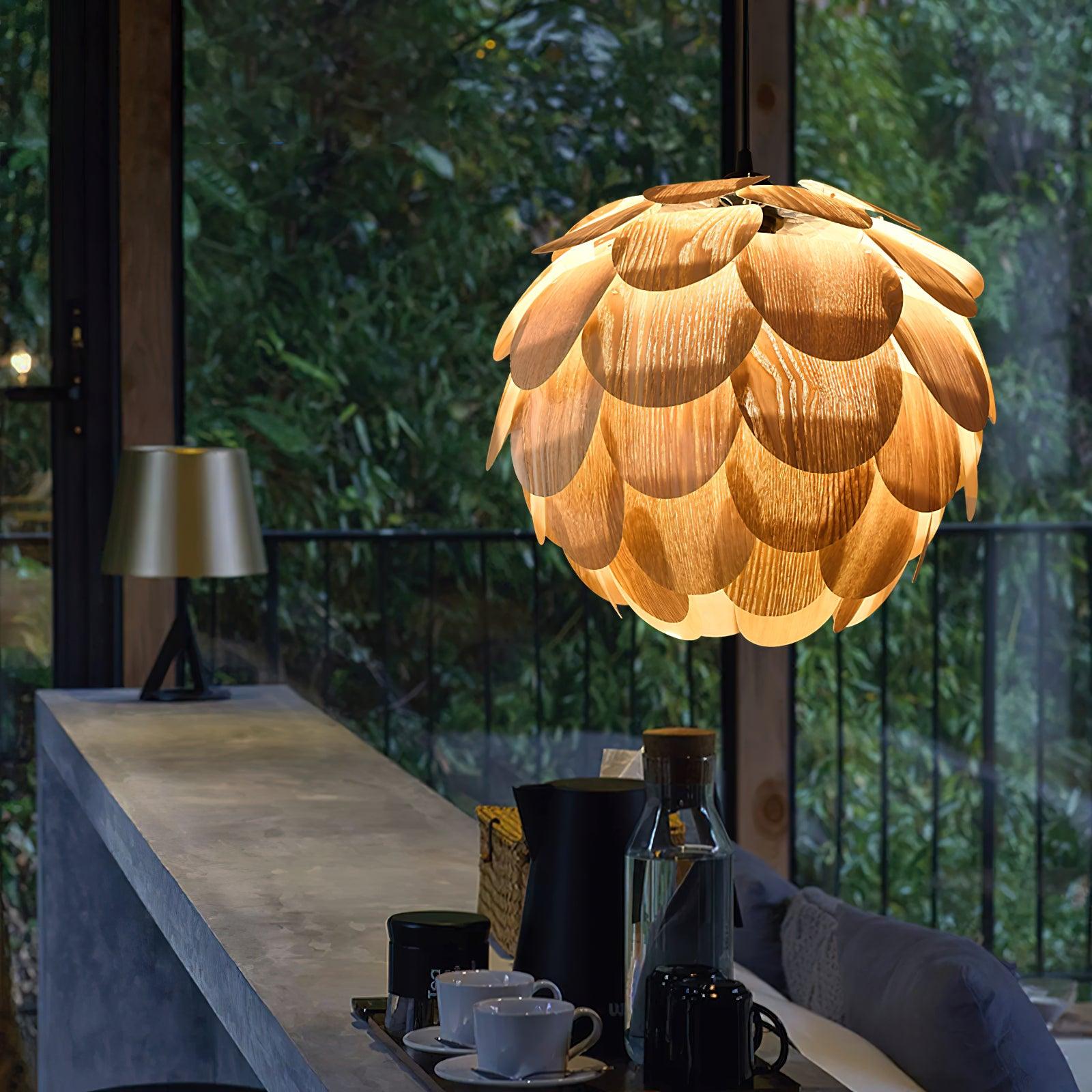 Pinecone Pendant Light - Lumpaz