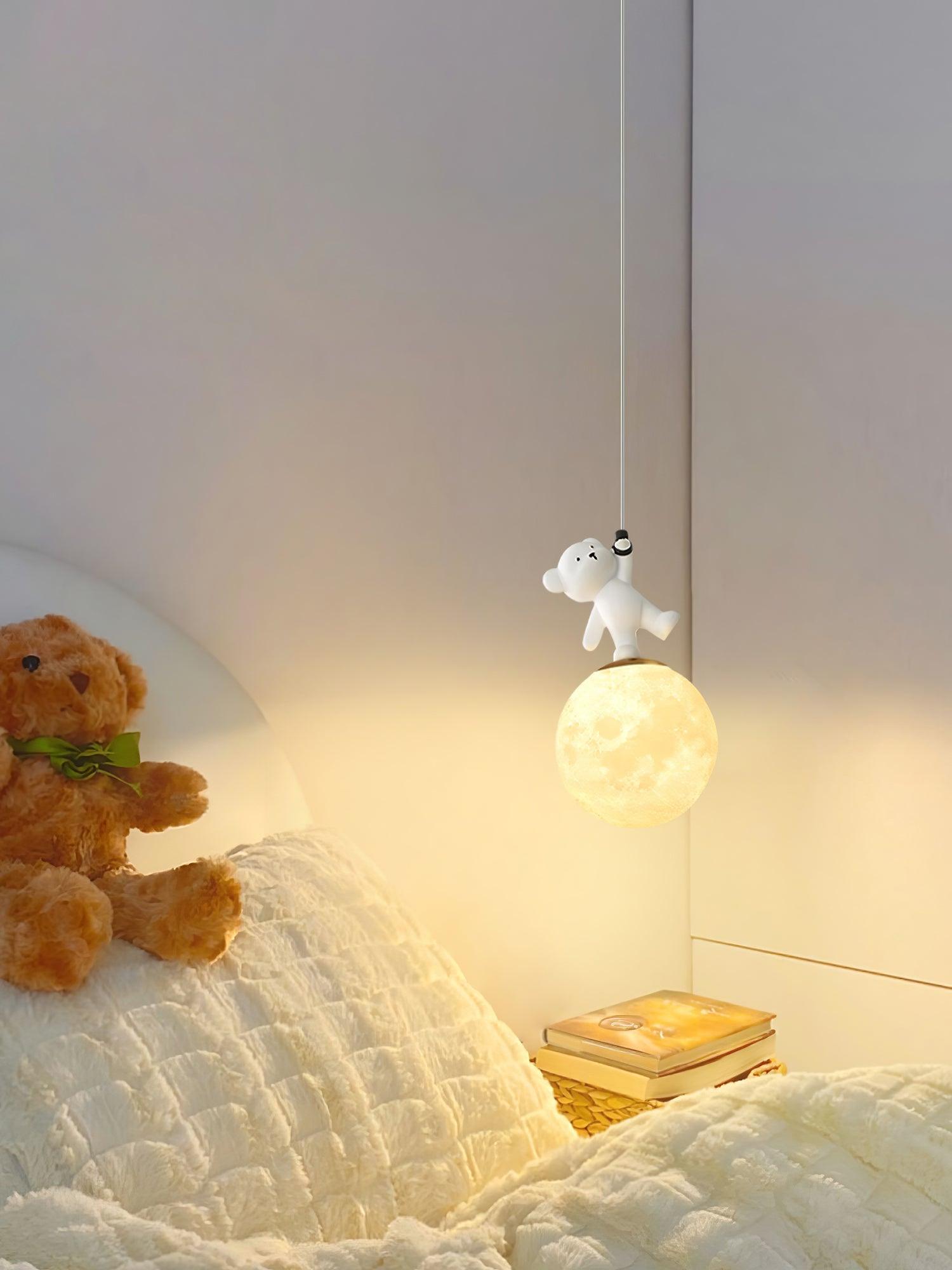 Animal And Moon Pendant Light - Lumpaz