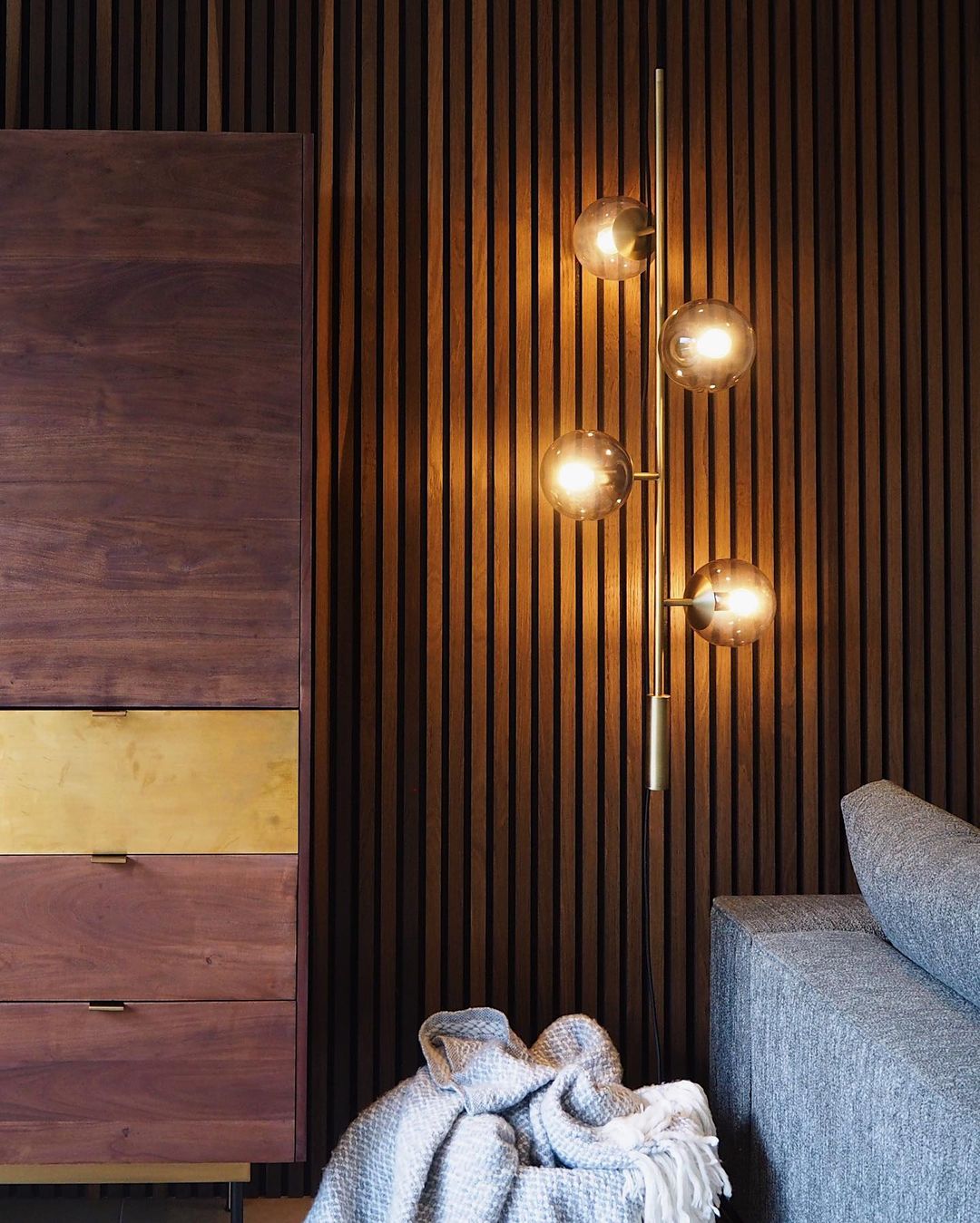 Orb Pendant Light - Lumpaz