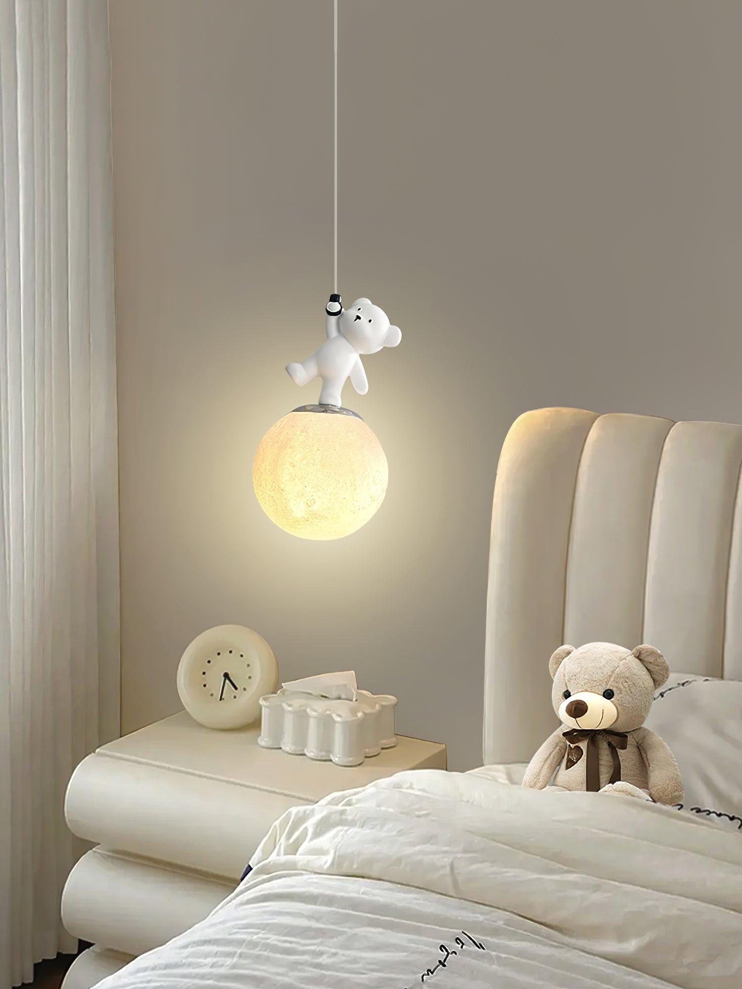 Animal And Moon Pendant Light - Lumpaz