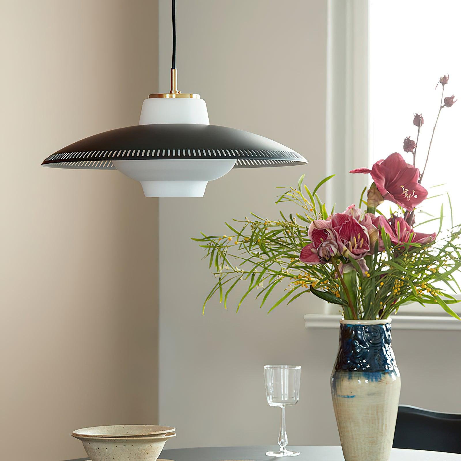 Alien Frisbee Pendant Lamp - Lumpaz