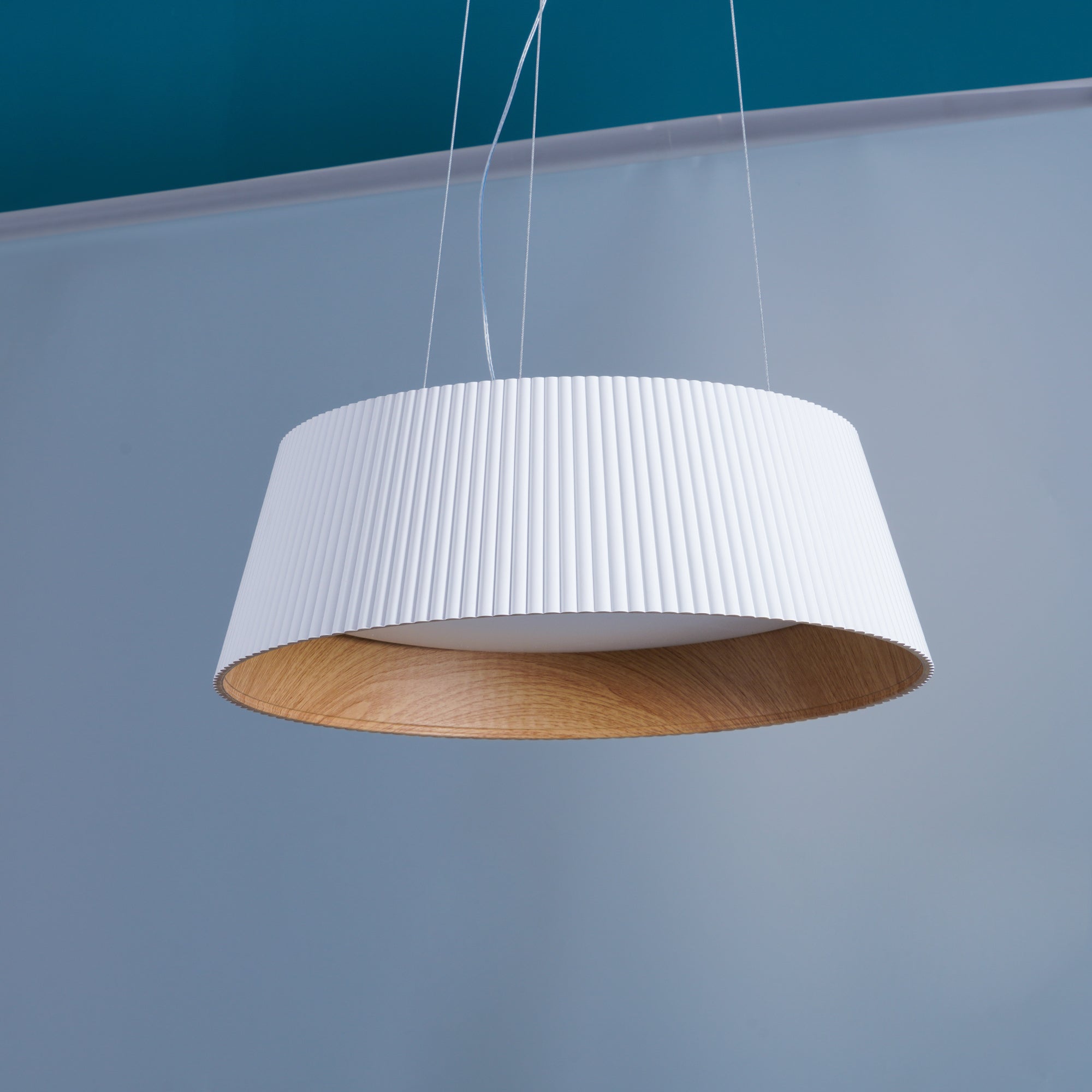 Modern Ribbed Pendant Light - Lumpaz