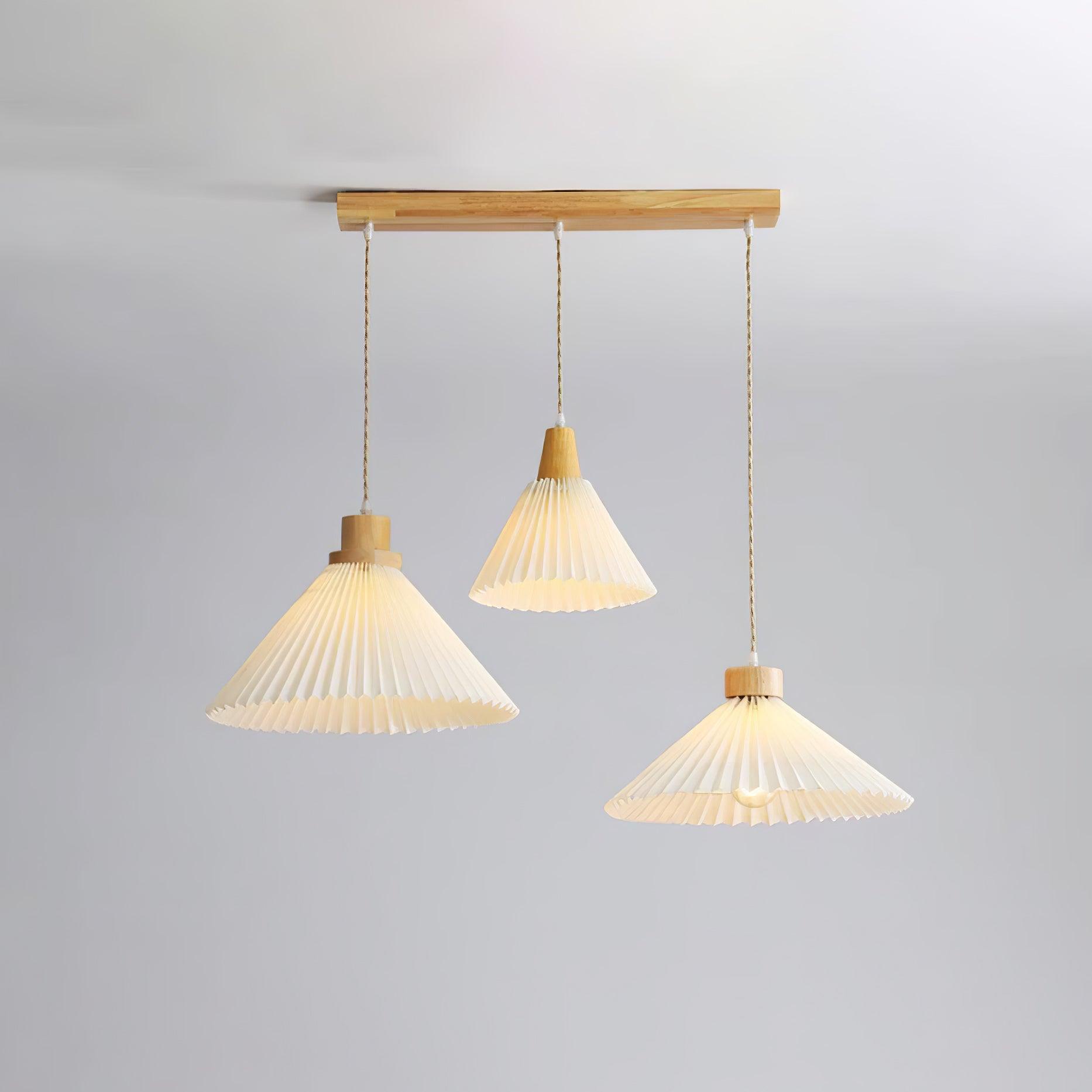 Pleated Wooden Pendant Light - Lumpaz