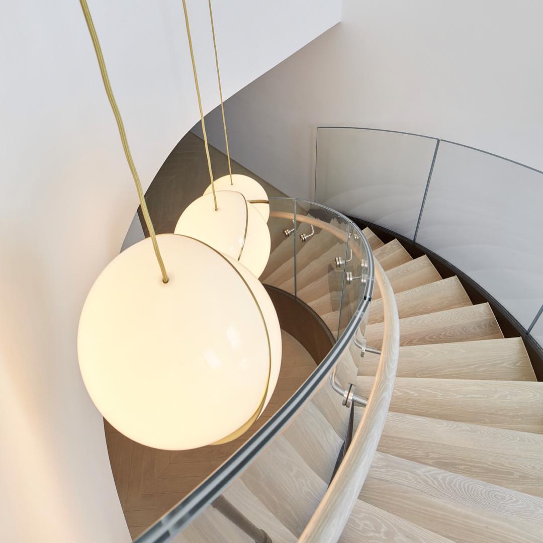 Crescent Pendant Lamp - Lumpaz