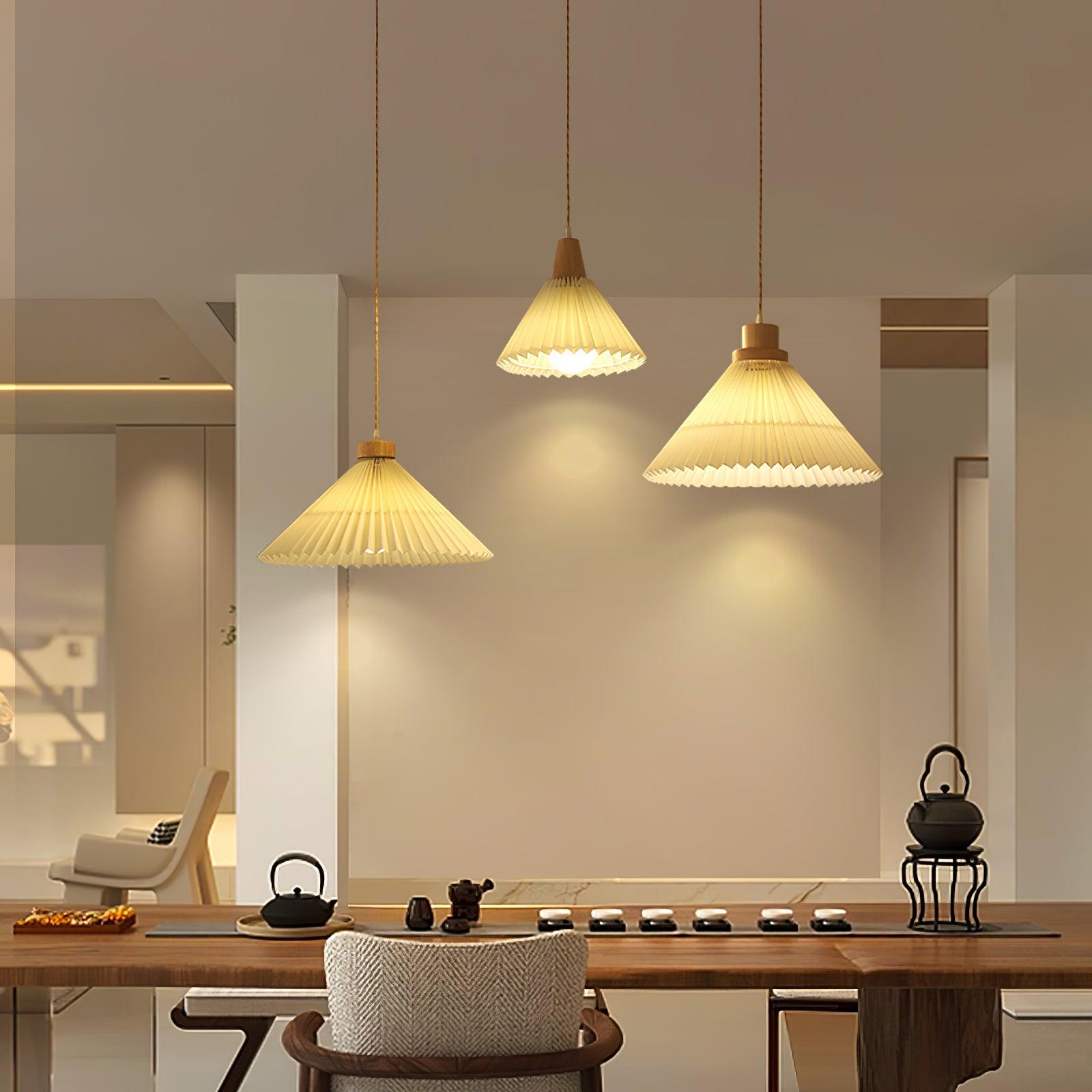 Pleated Wooden Pendant Light - Lumpaz
