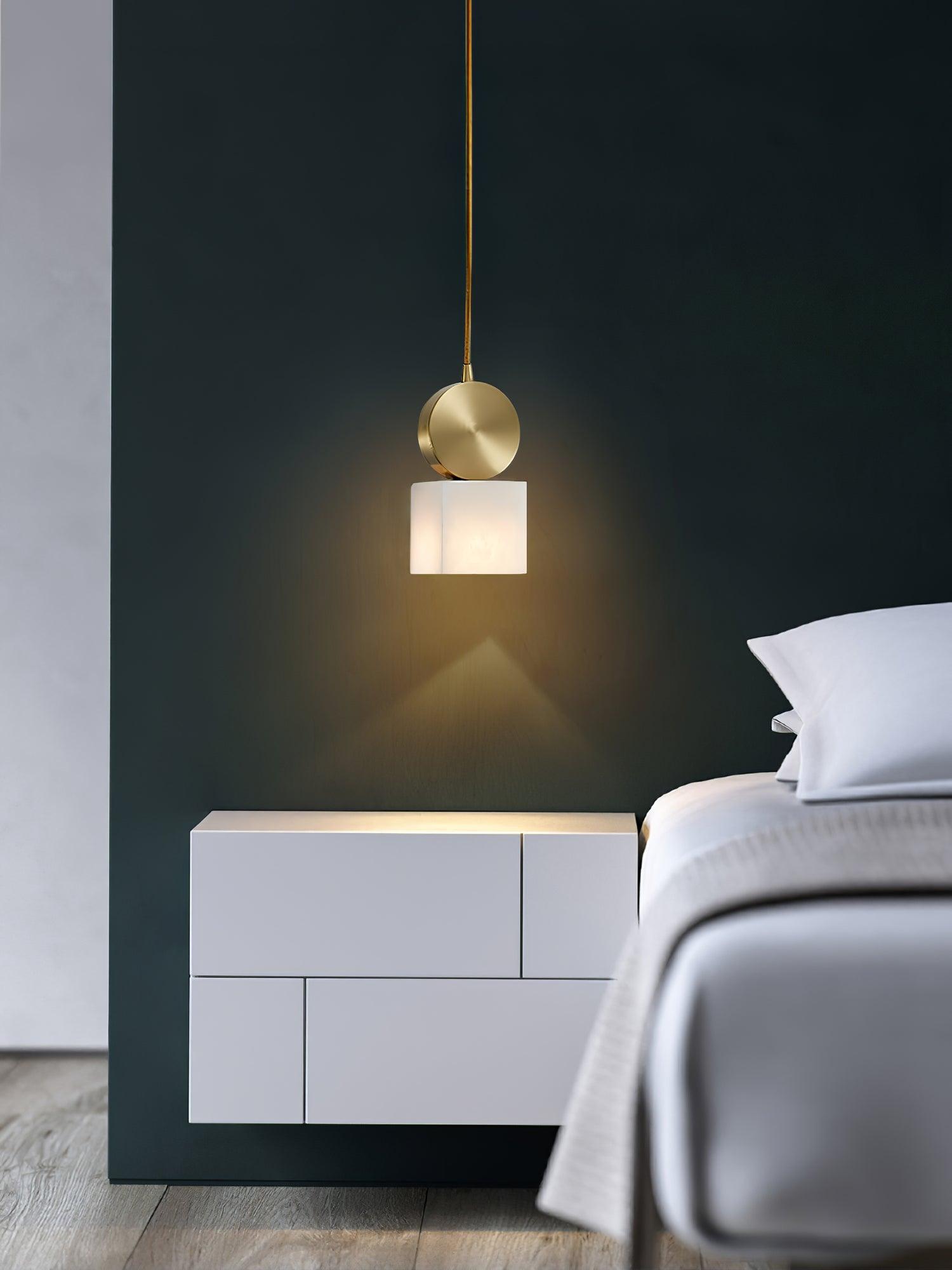 Etruscan Aabaster Pendant Light - Lumpaz
