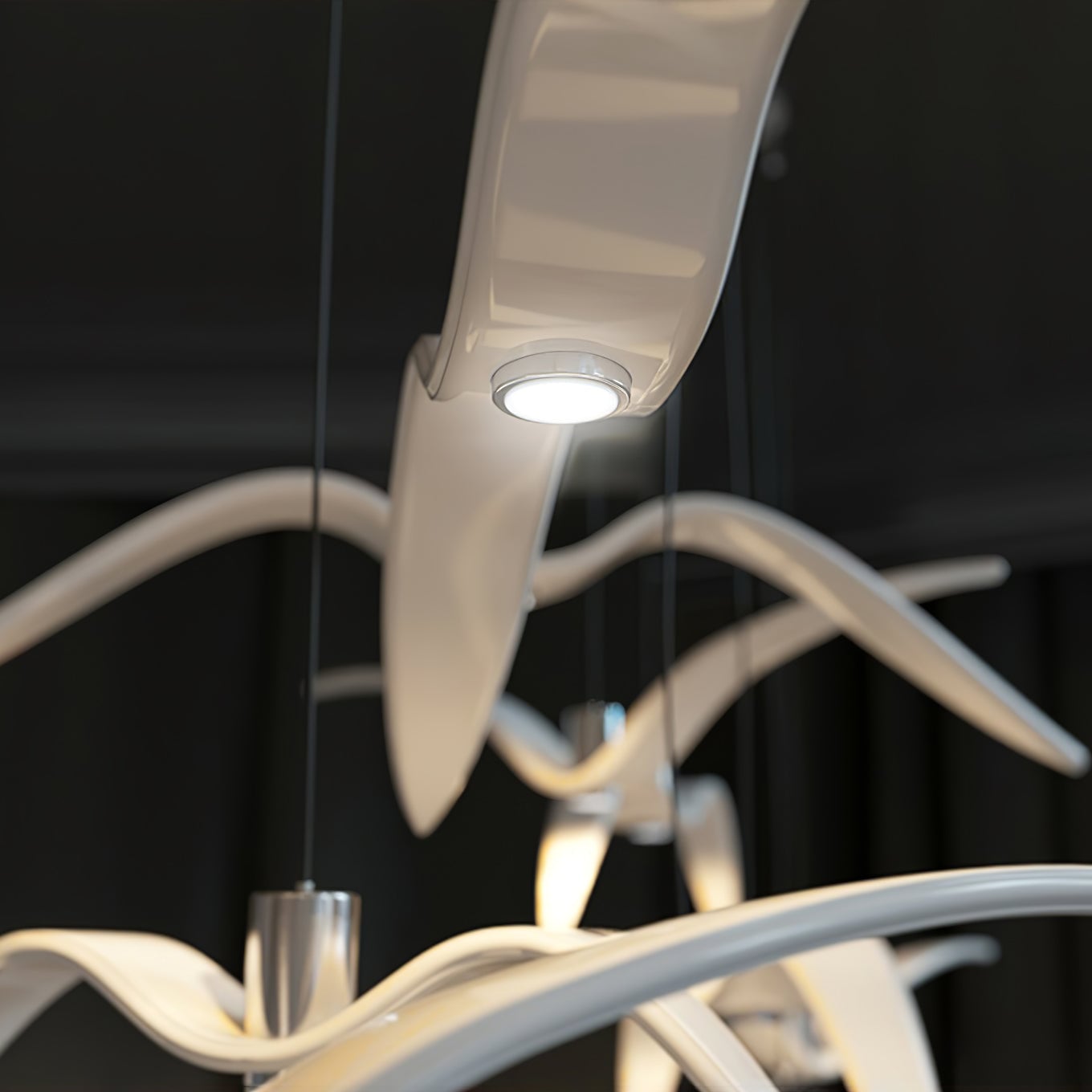 Seagull Resin Pendant Light - Lumpaz