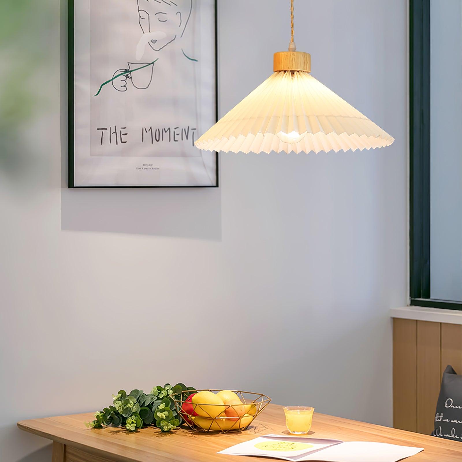 Pleated Wooden Pendant Light - Lumpaz