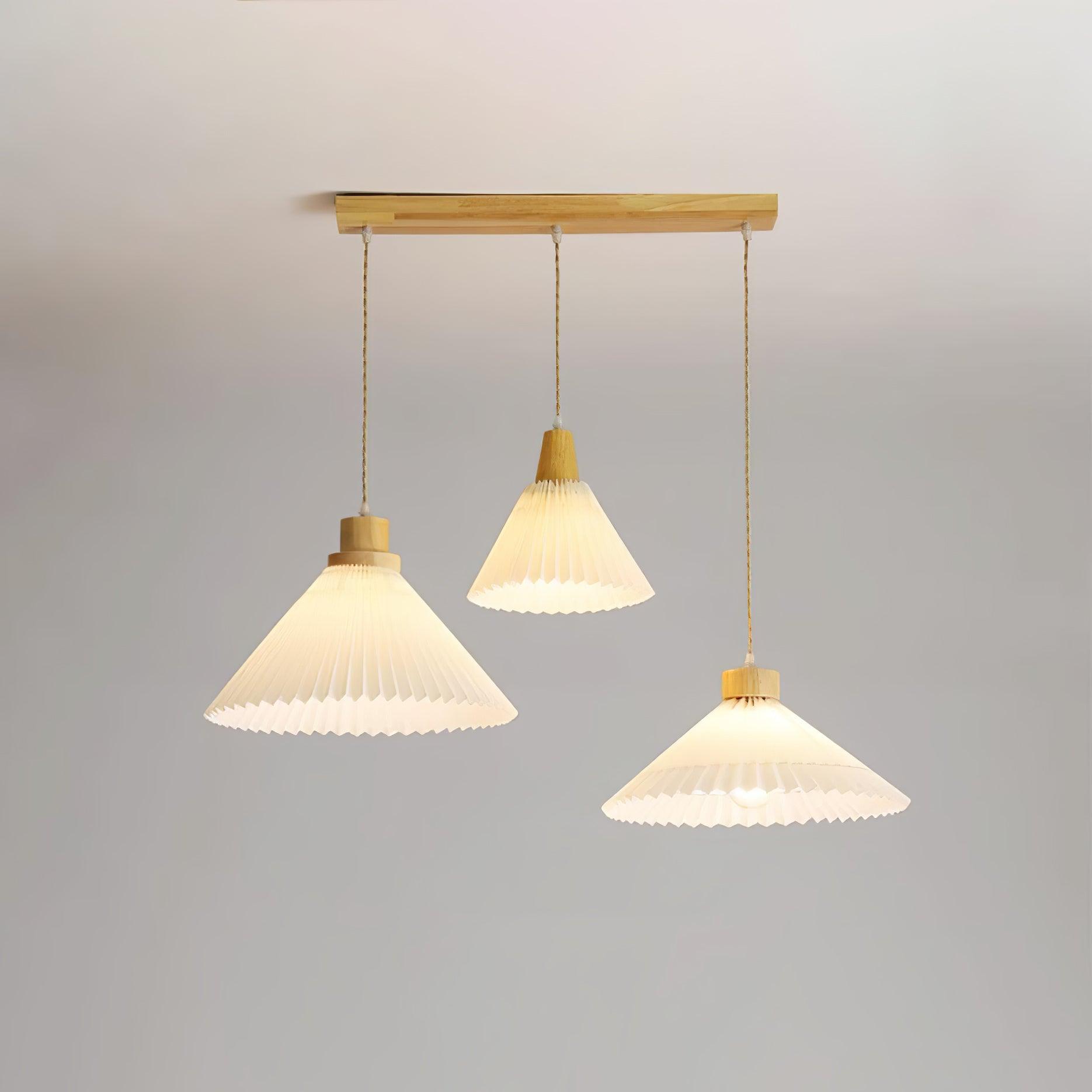 Pleated Wooden Pendant Light - Lumpaz