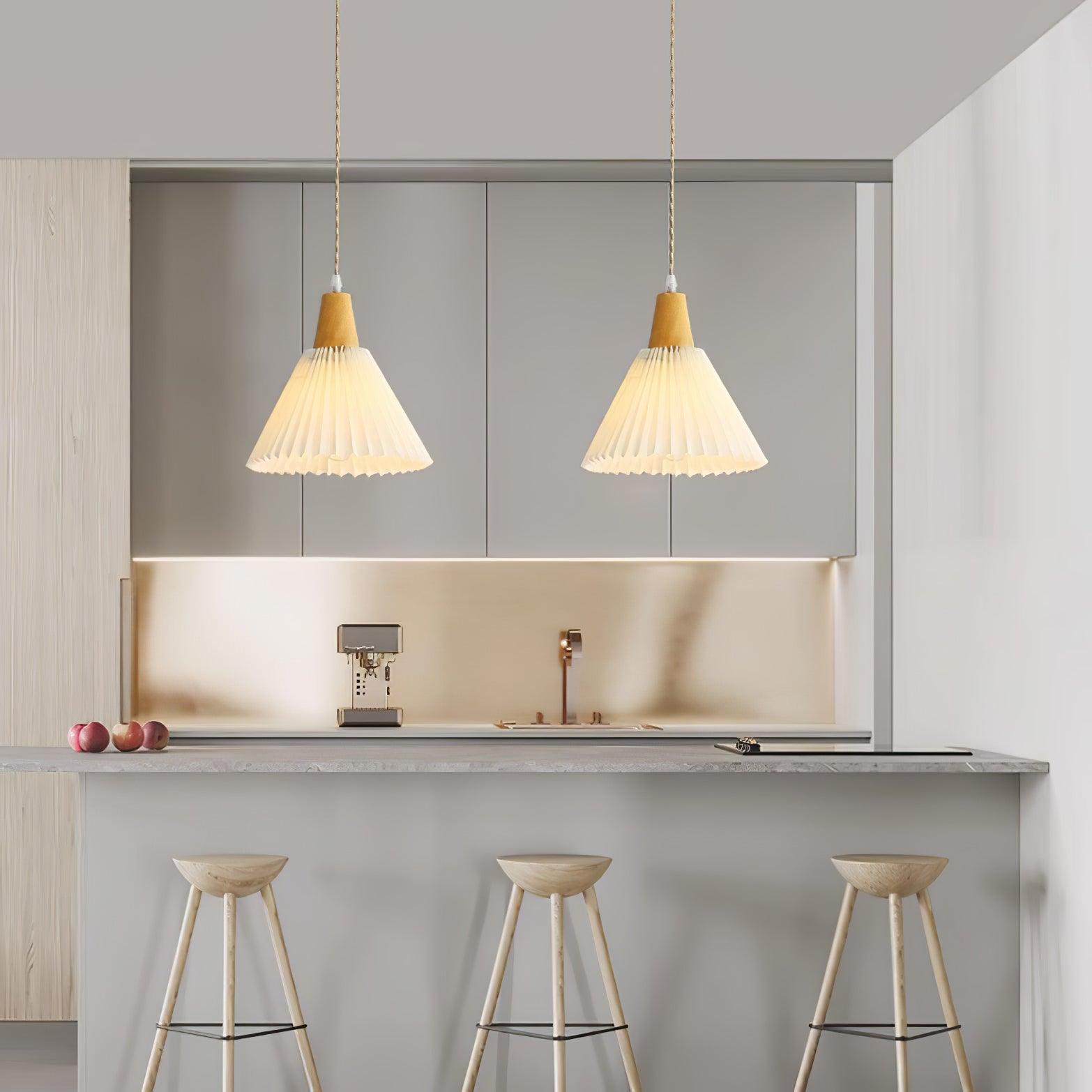 Pleated Wooden Pendant Light - Lumpaz