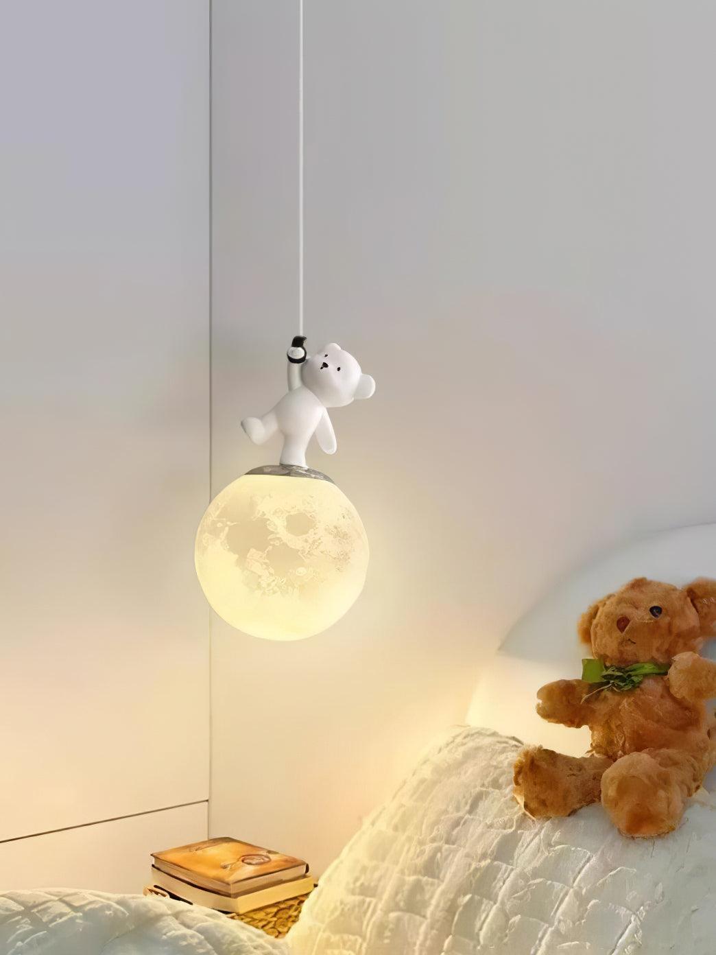 Animal And Moon Pendant Light - Lumpaz