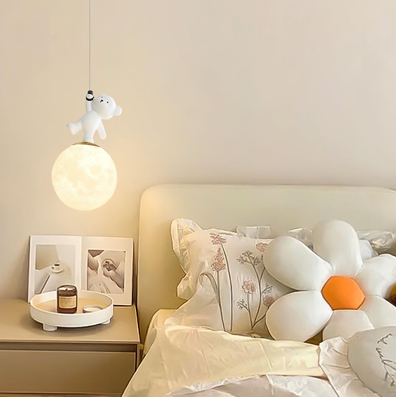 Animal And Moon Pendant Light - Lumpaz