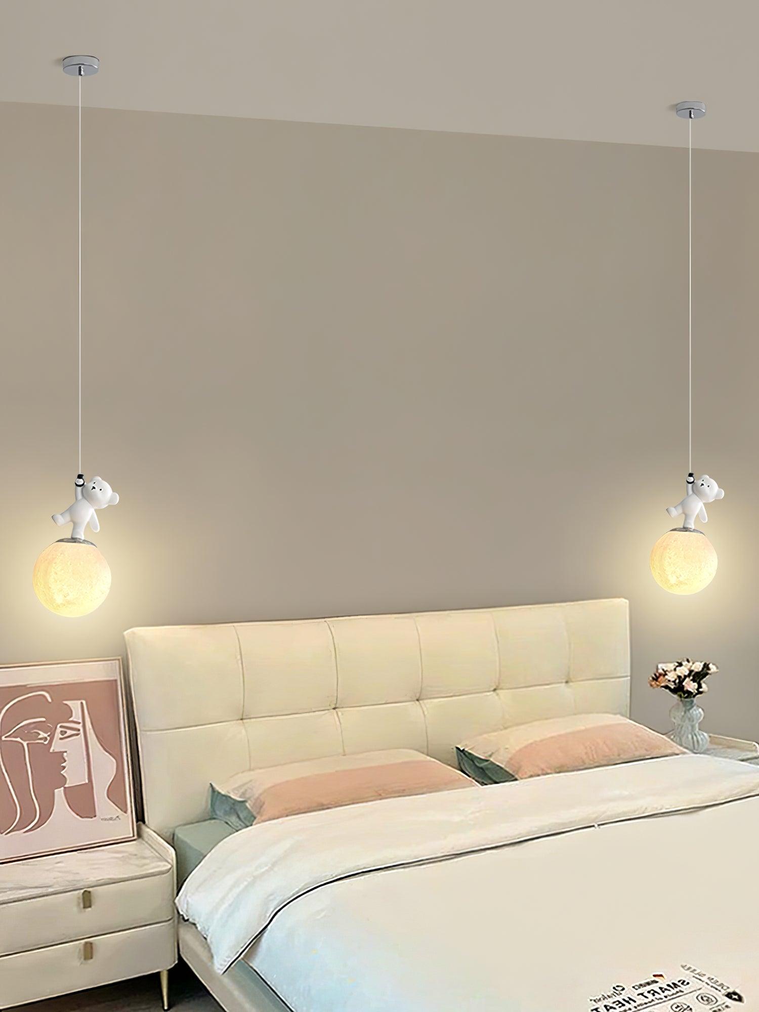 Animal And Moon Pendant Light - Lumpaz