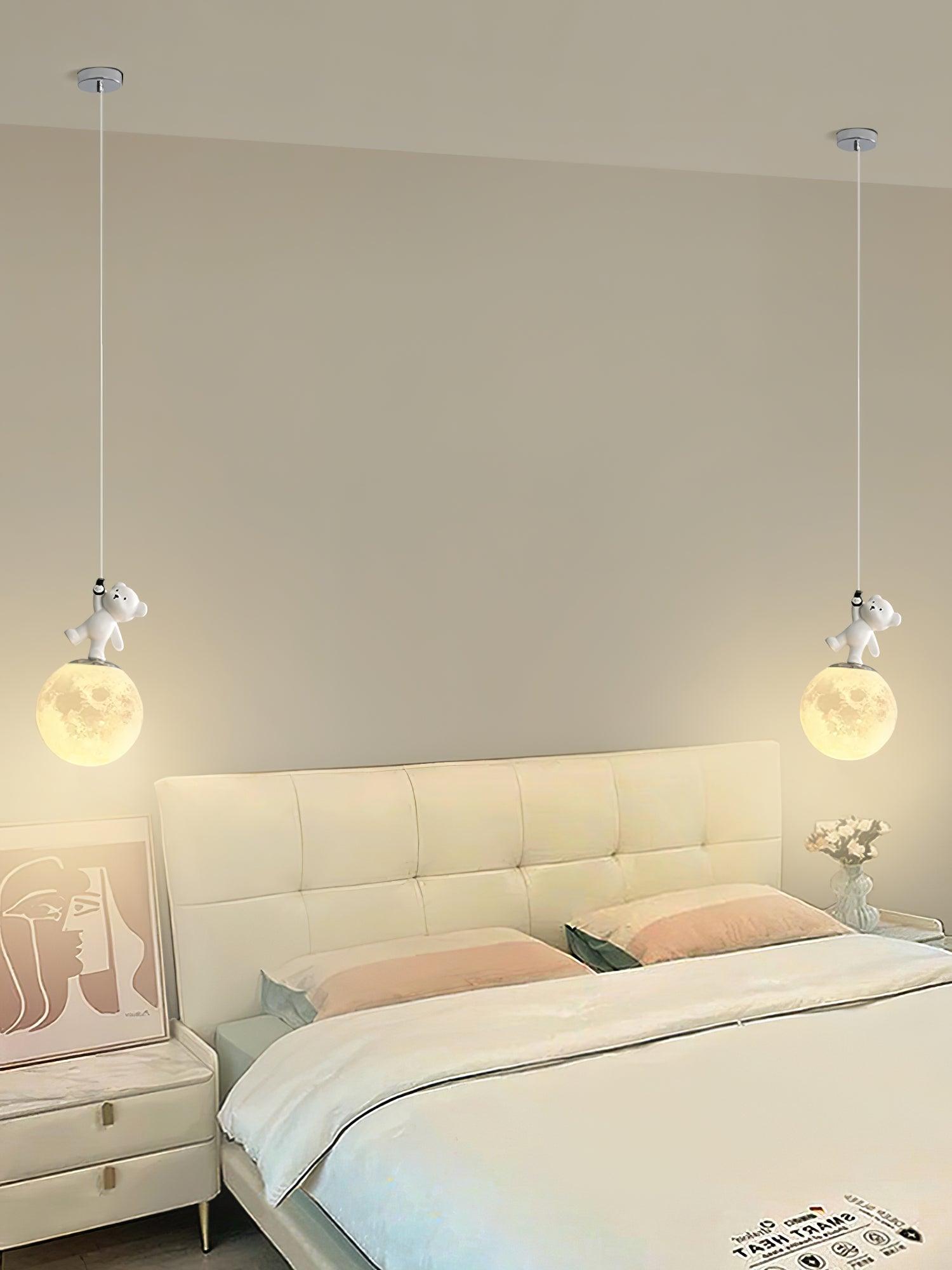 Animal And Moon Pendant Light - Lumpaz