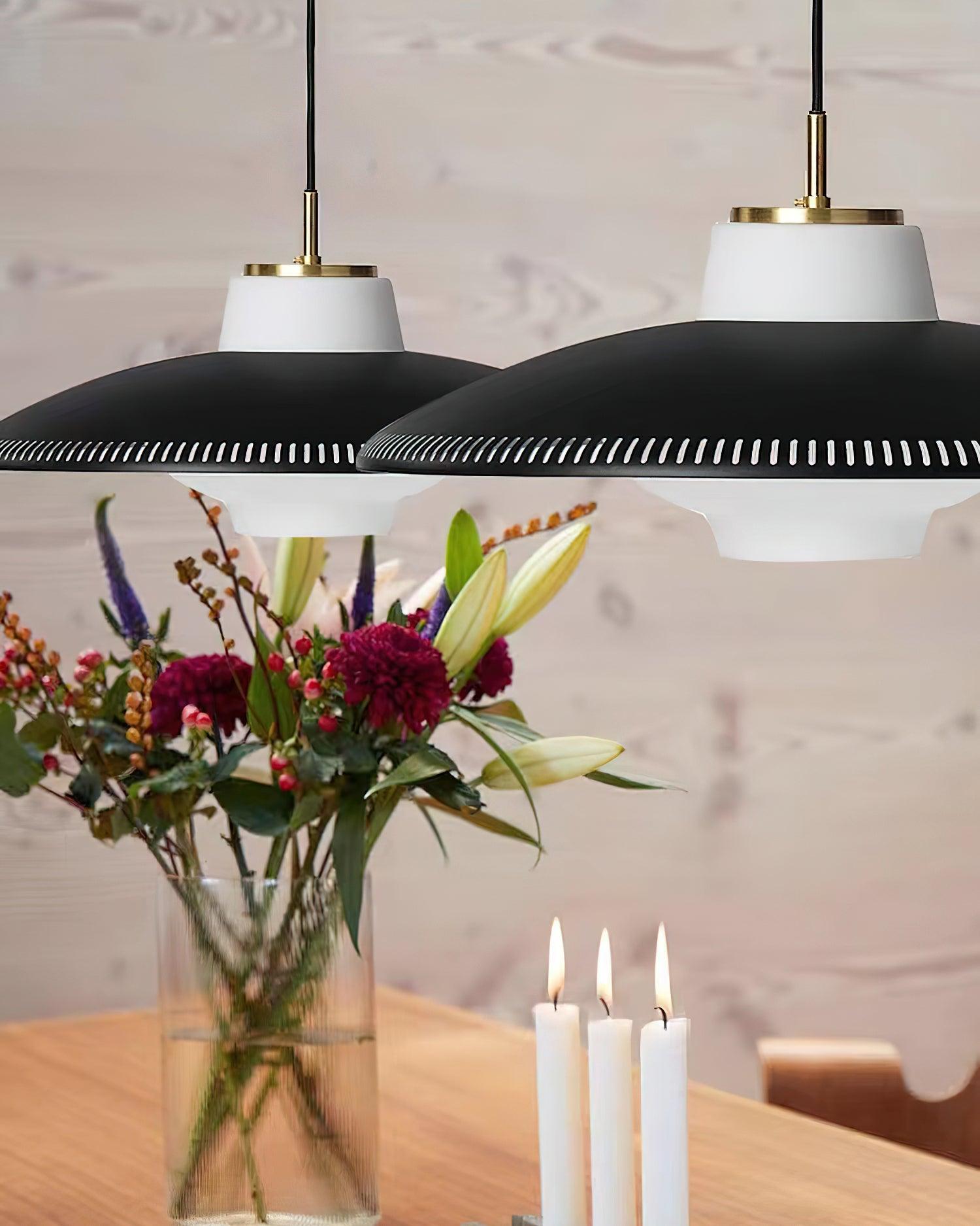 Alien Frisbee Pendant Lamp - Lumpaz