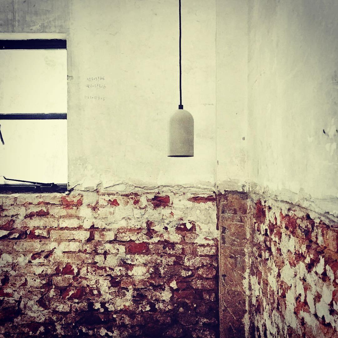 U Concrete Pendant Lamp - Lumpaz