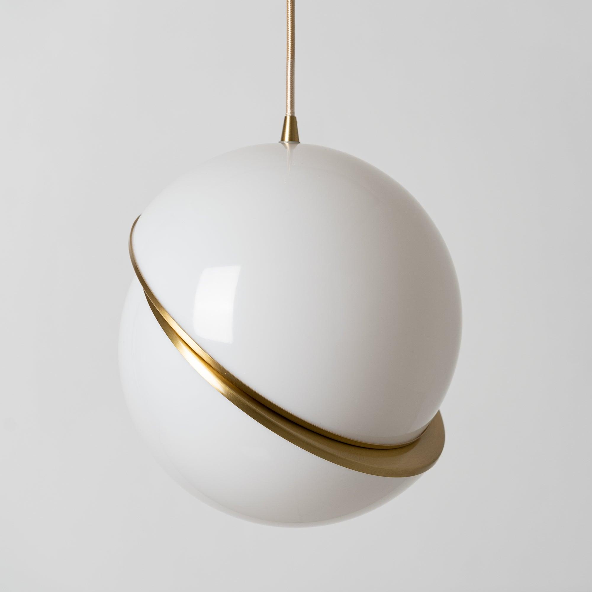 Crescent Pendant Lamp - Lumpaz
