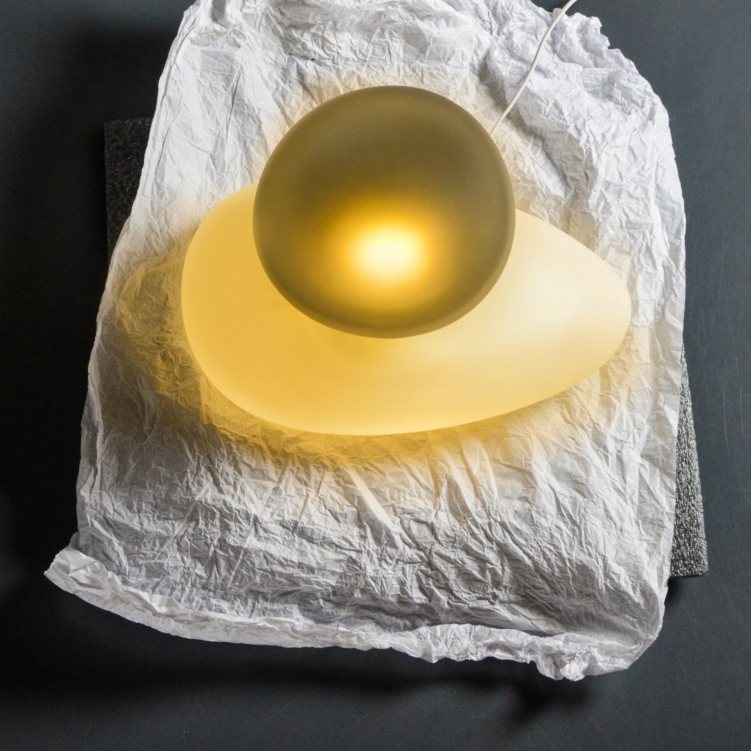 Translucent Frosted Glass Pendant Light - Lumpaz