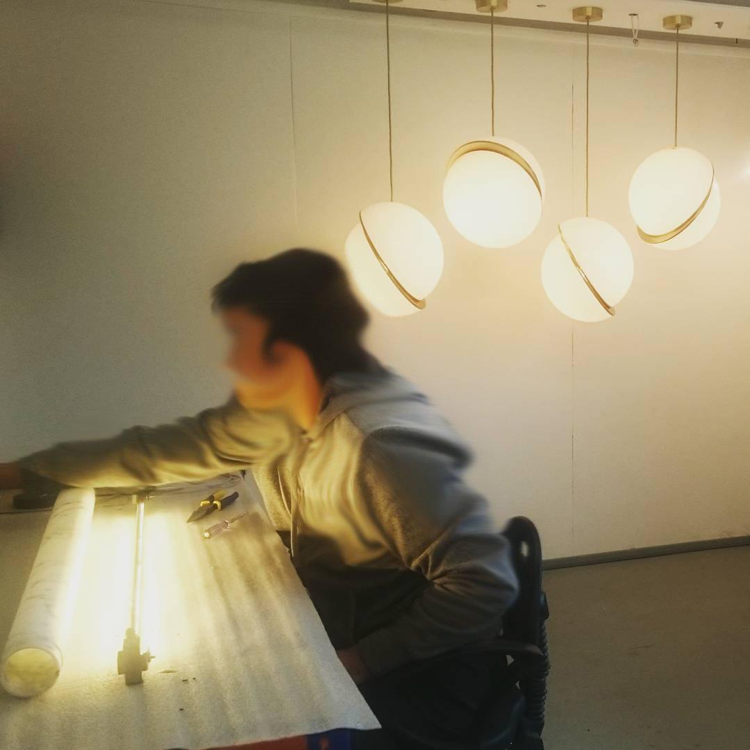 Crescent Pendant Lamp - Lumpaz