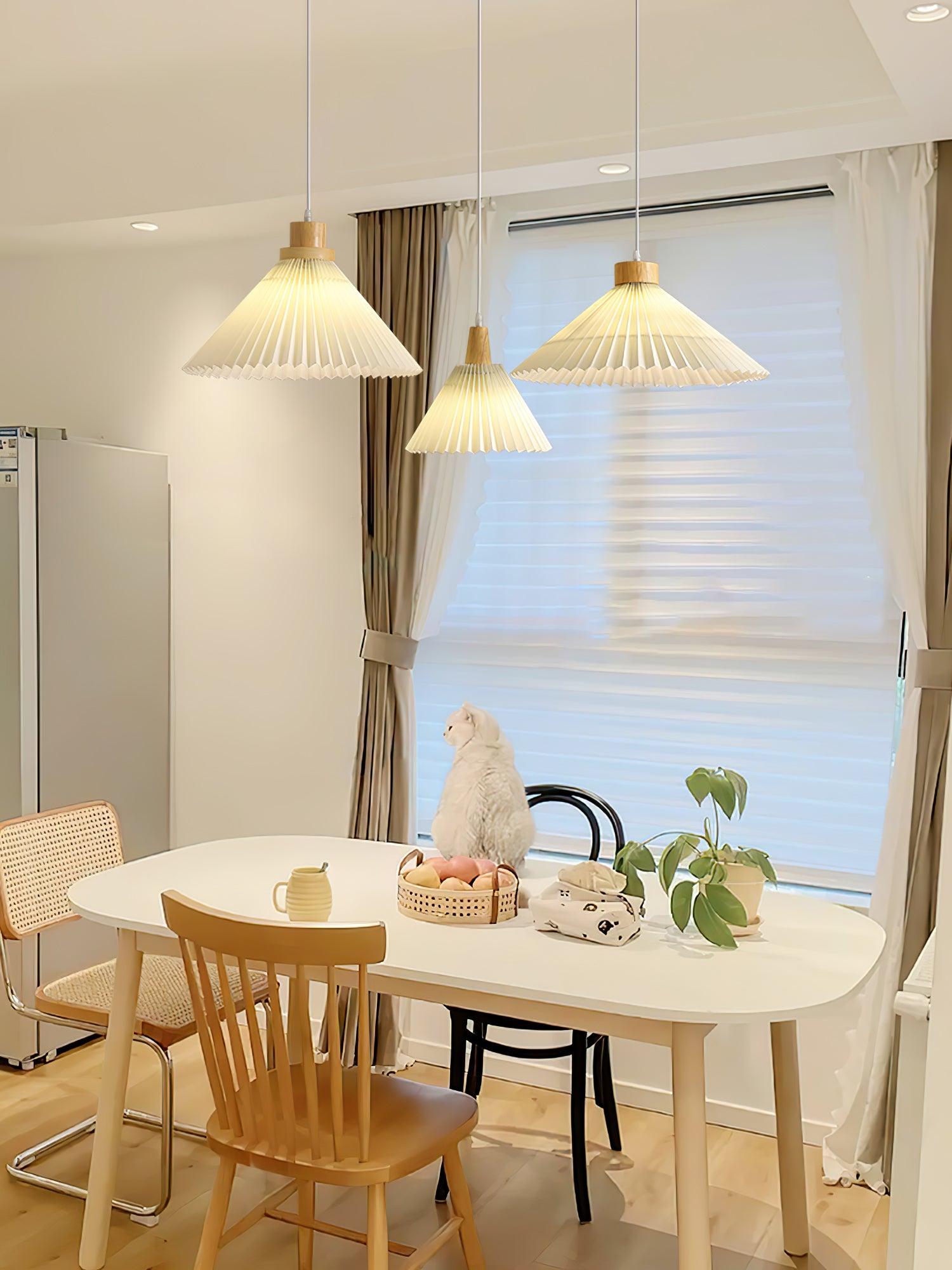 Pleated Wooden Pendant Light - Lumpaz