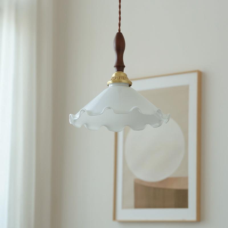 Milky Flower Pendant Light - Lumpaz