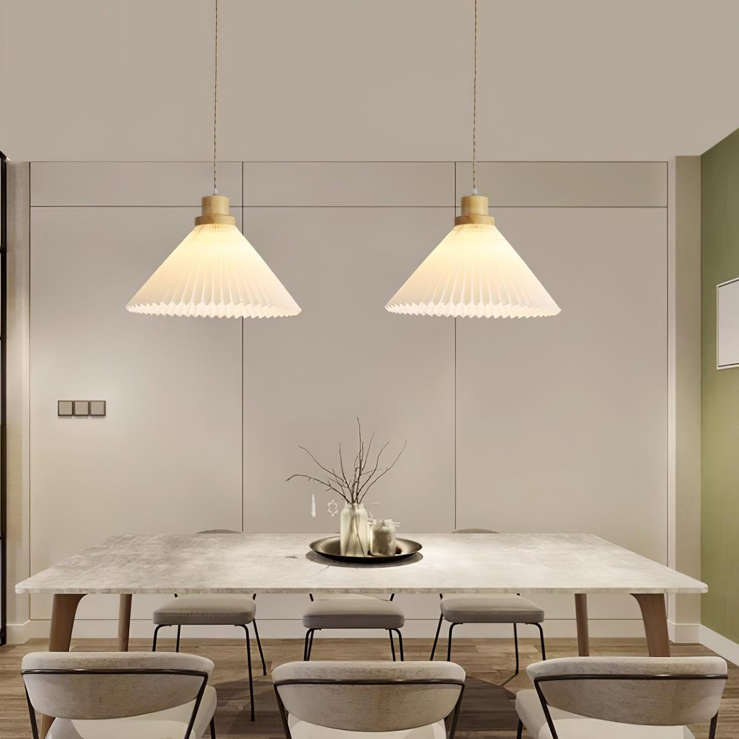 Pleated Wooden Pendant Light - Lumpaz