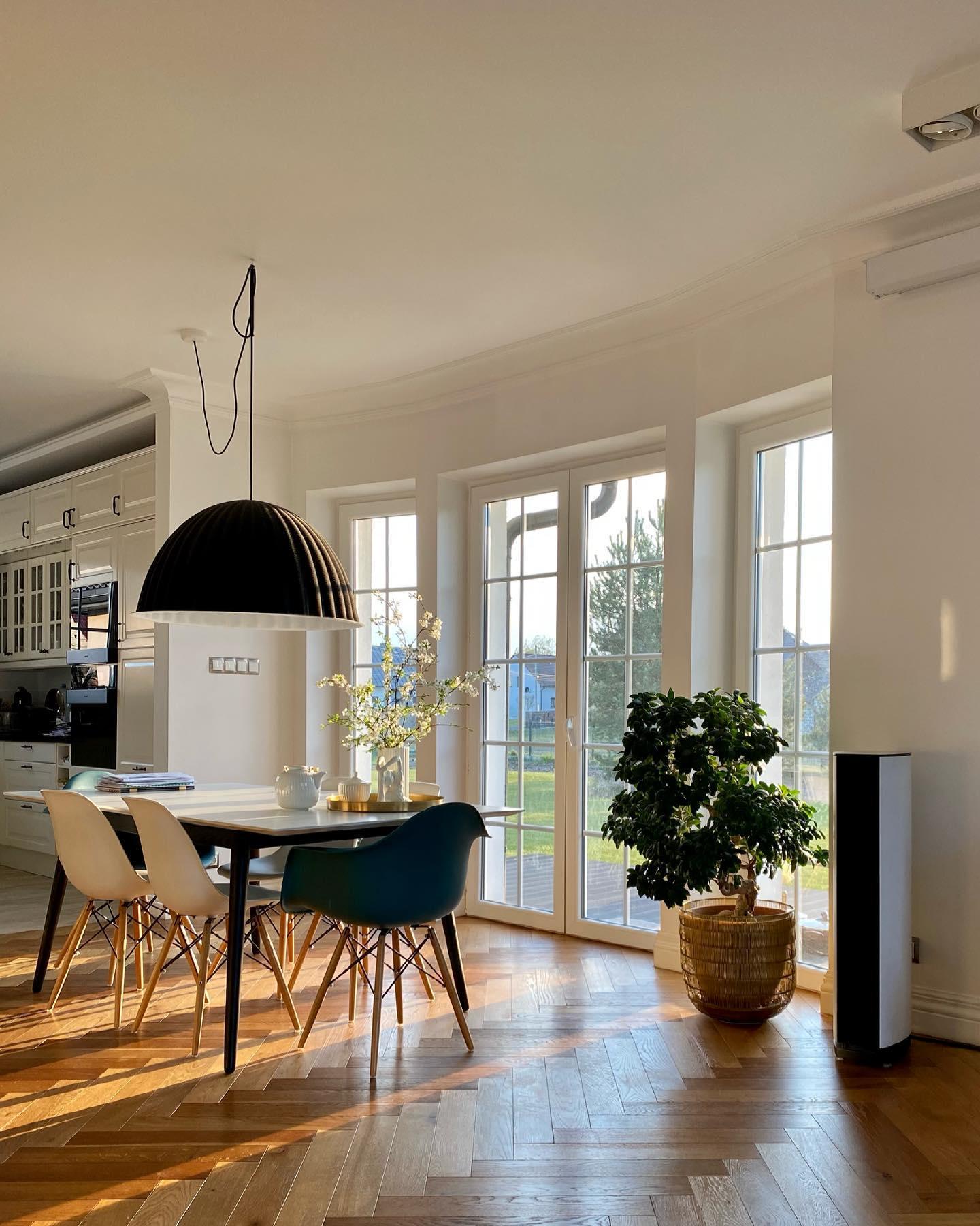 Under The Bell Pendant Lamp - Lumpaz