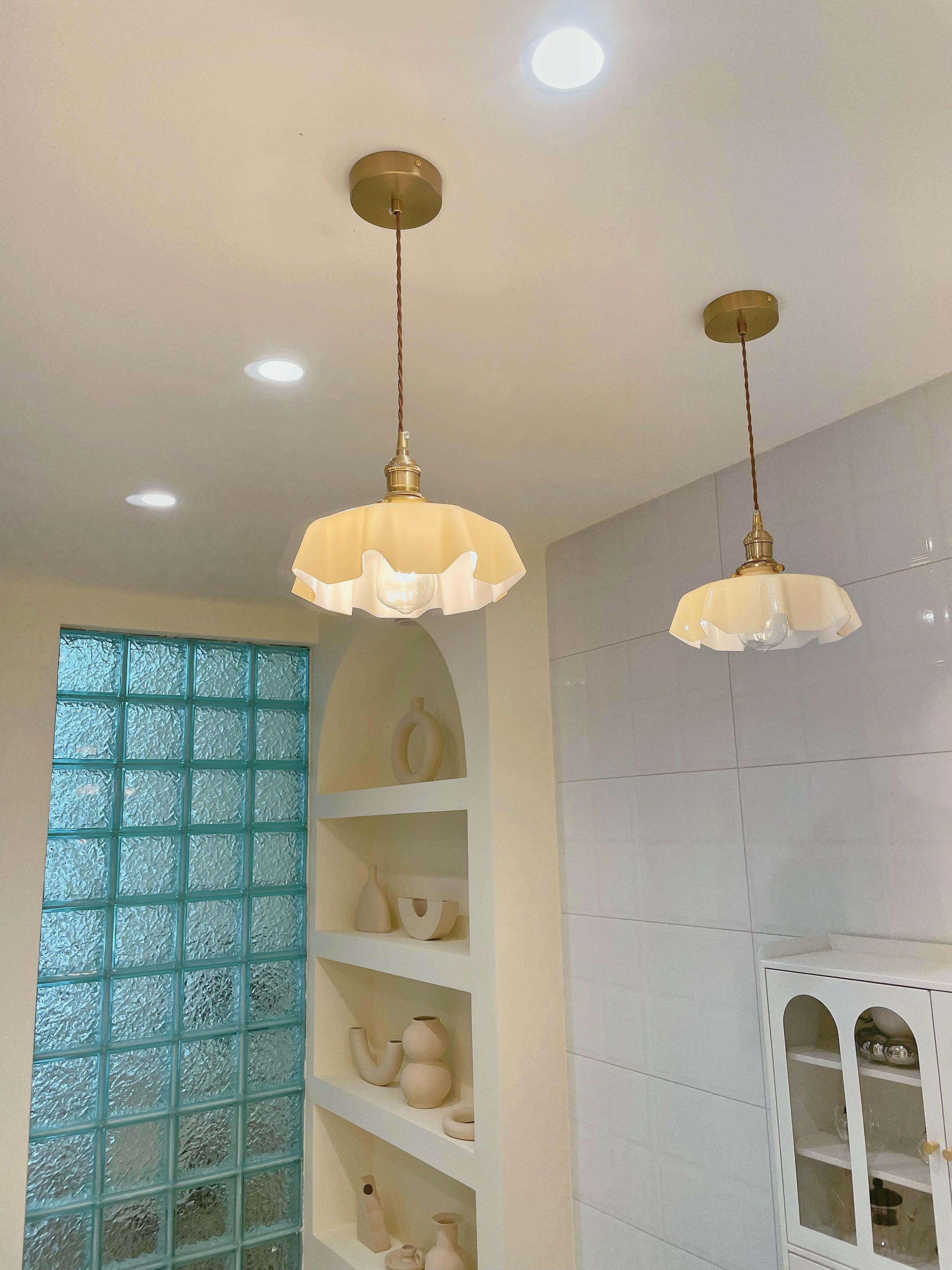 French Flower Pendant Light - Lumpaz