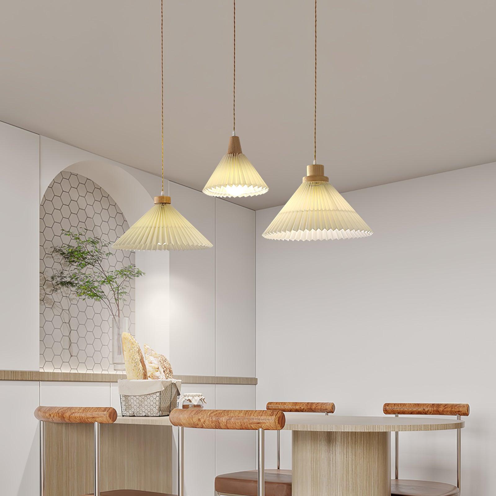 Pleated Wooden Pendant Light - Lumpaz