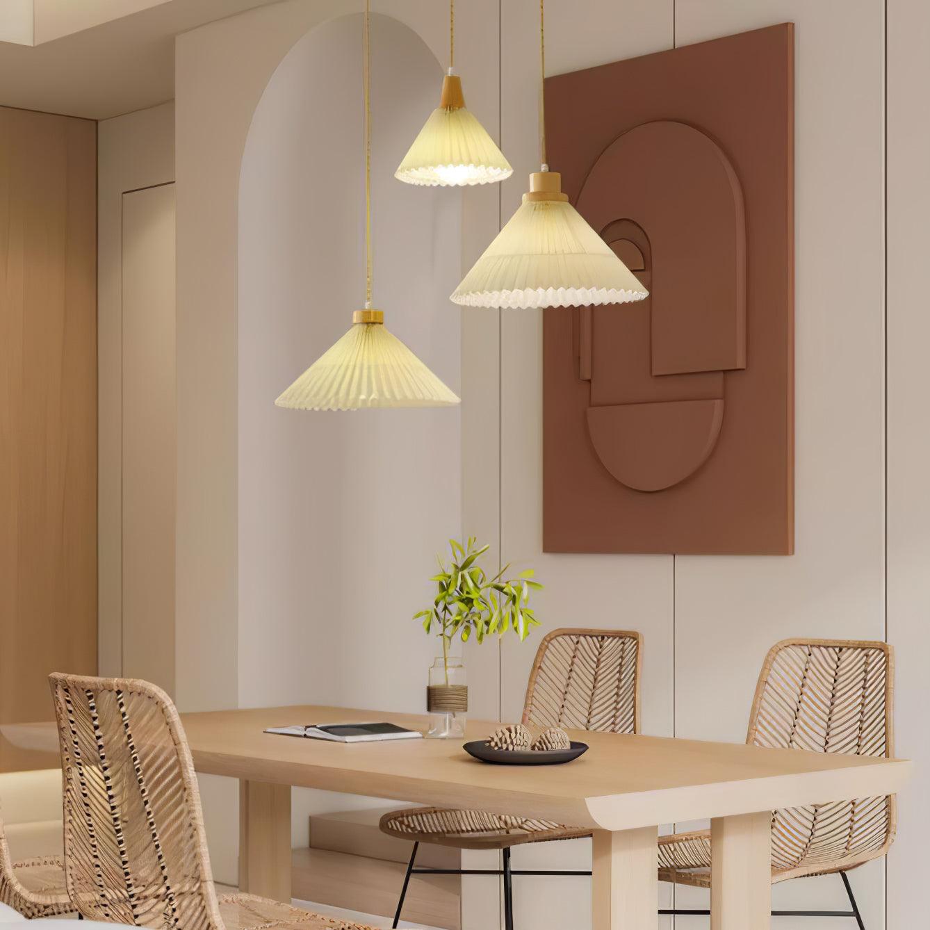 Pleated Wooden Pendant Light - Lumpaz