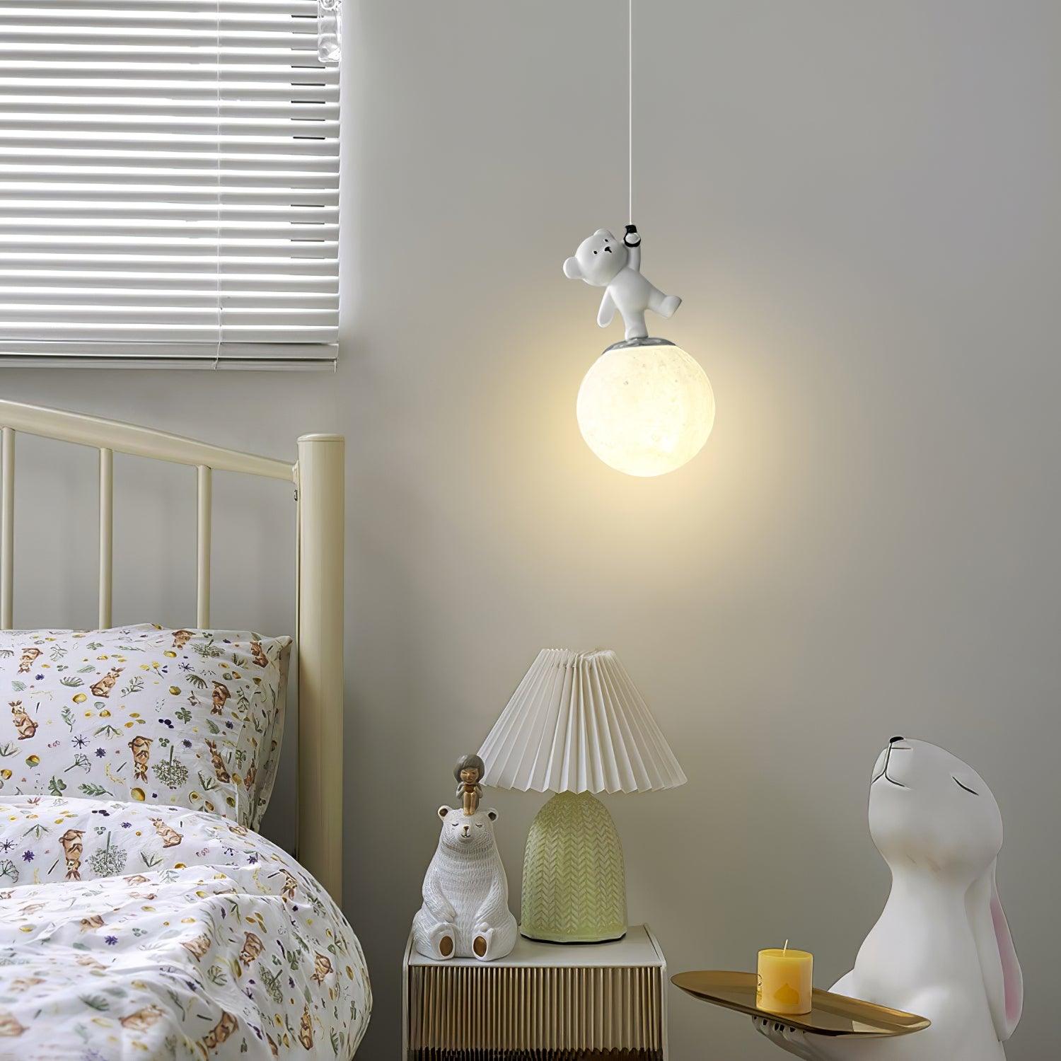 Animal And Moon Pendant Light - Lumpaz