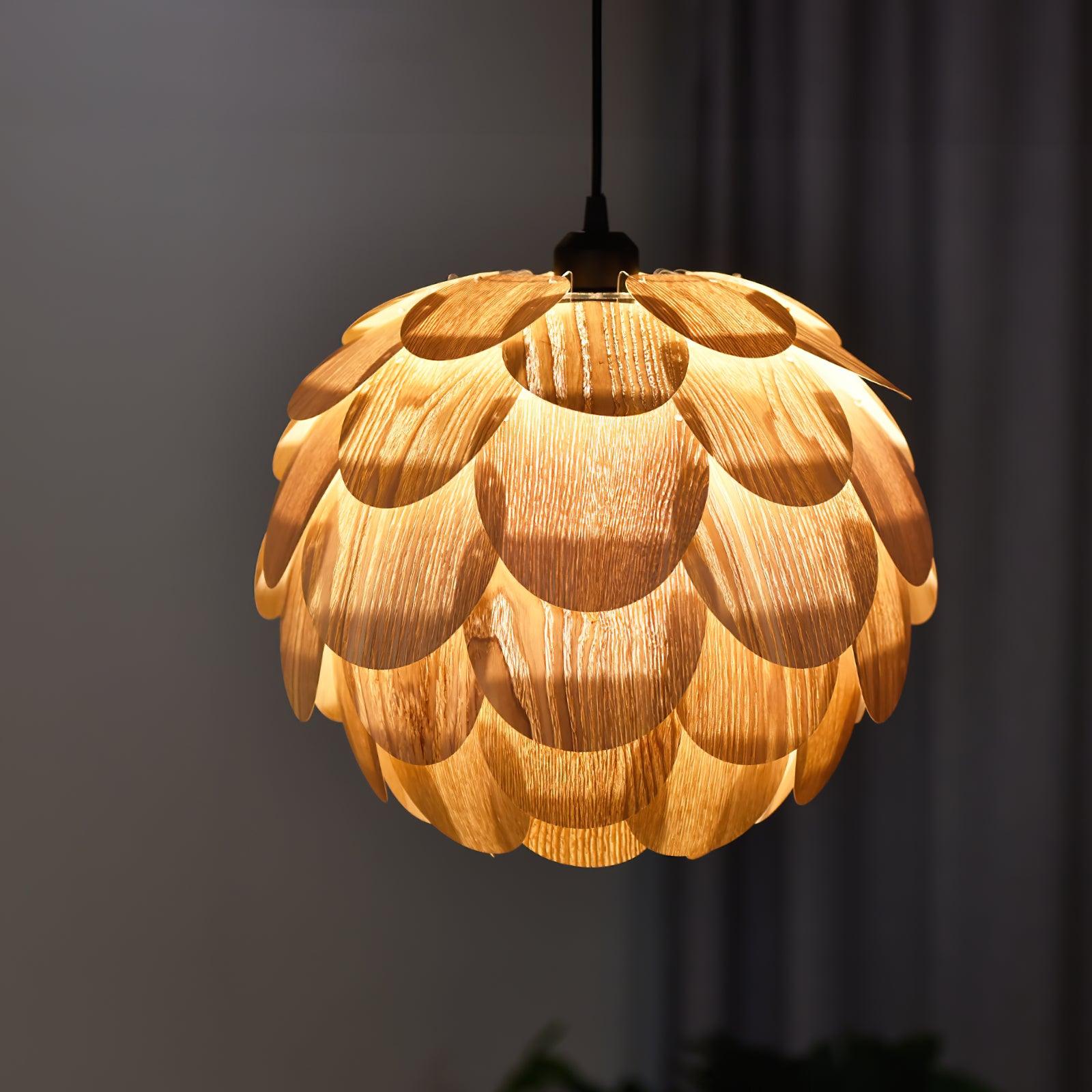 Pinecone Pendant Light - Lumpaz