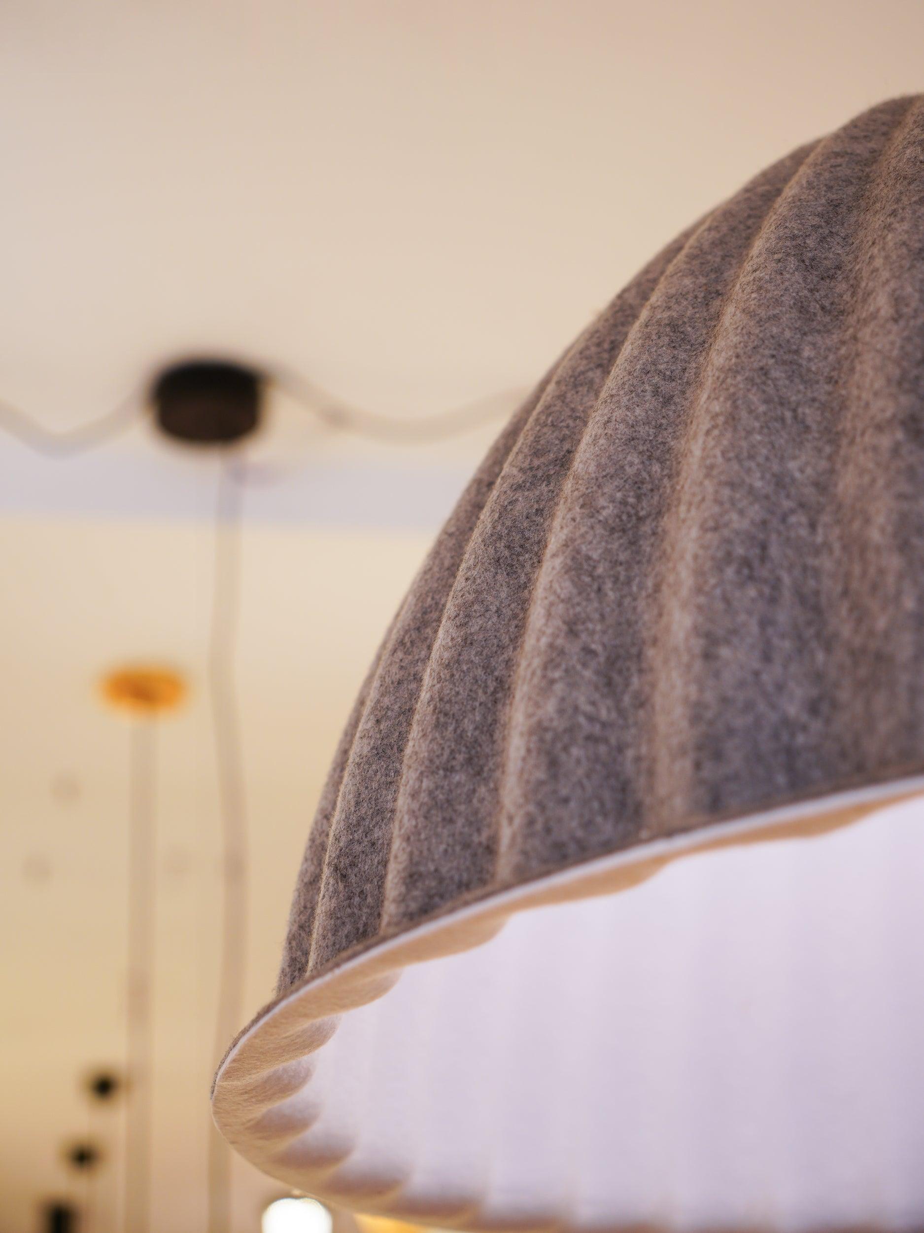 Under The Bell Pendant Lamp - Lumpaz