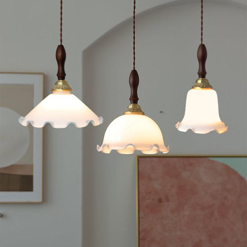 Milky Flower Pendant Light - Lumpaz
