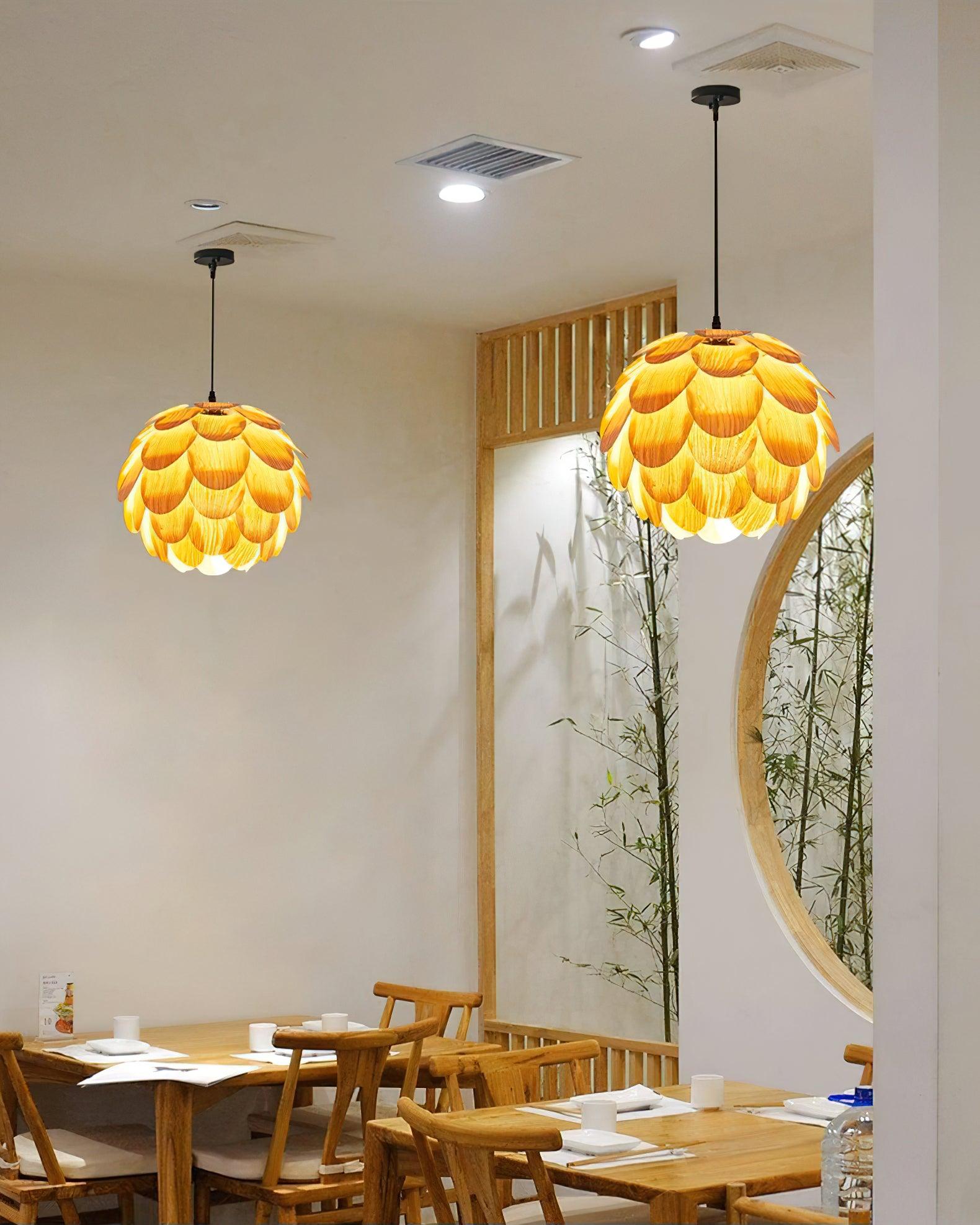 Pinecone Pendant Light - Lumpaz