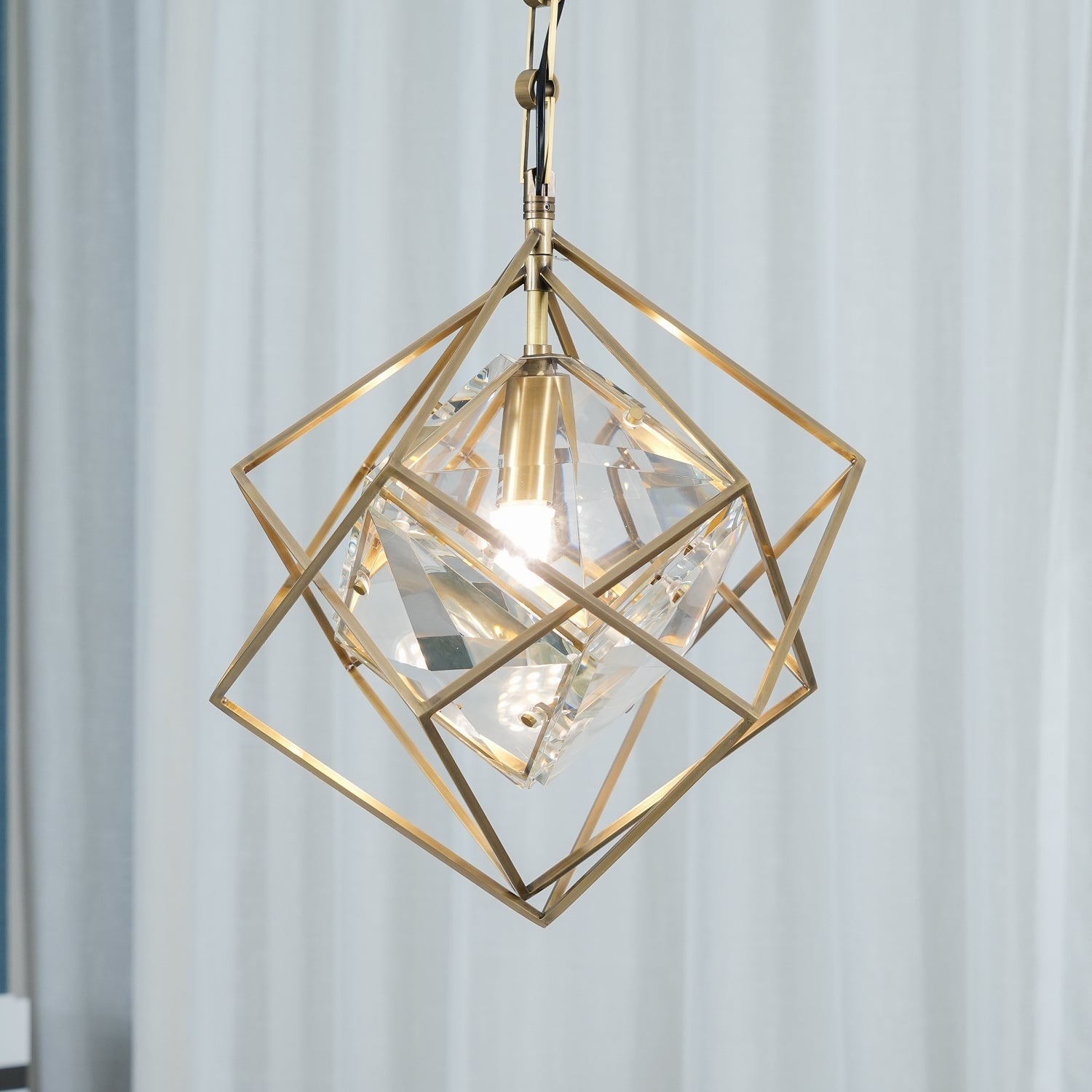 Epic Pendant Light - Lumpaz