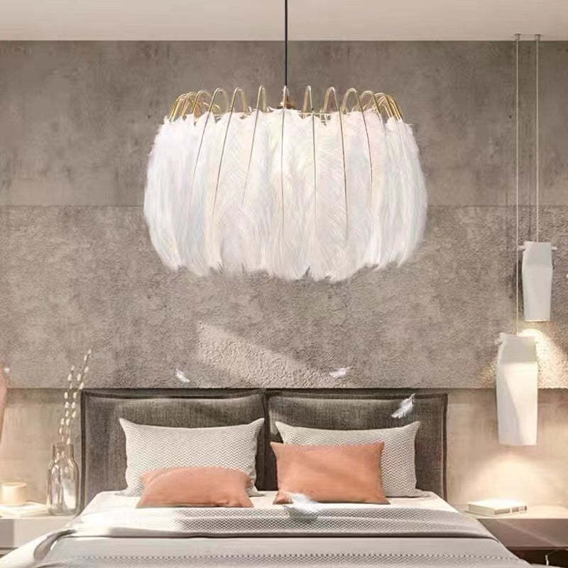 O'Moore Elegant Feather Pendant Light, Black/White, Bedroom/Living Room - Lumpaz