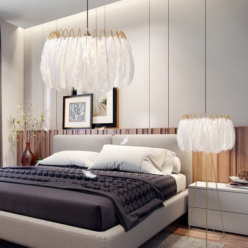O'Moore Elegant Feather Pendant Light, Black/White, Bedroom/Living Room - Lumpaz