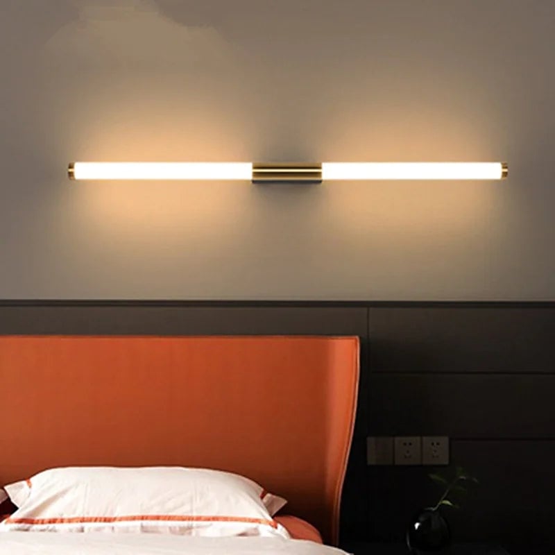Leigh Minimalist Linear Metal Wall Lamp, Gold - Lumpaz