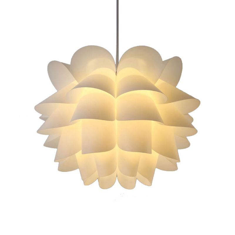 Cairns Nordic White Flower Pendant Light - Lumpaz