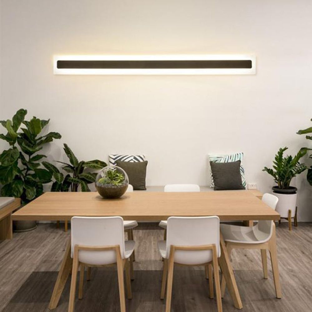 Edge Minimalist Linear Metal/Acrylic Wall Lamp, Bathroom - Lumpaz