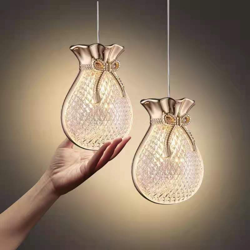 Hailie Postmodern Elegant Gold/Black Bedroom Pendant Light - Lumpaz
