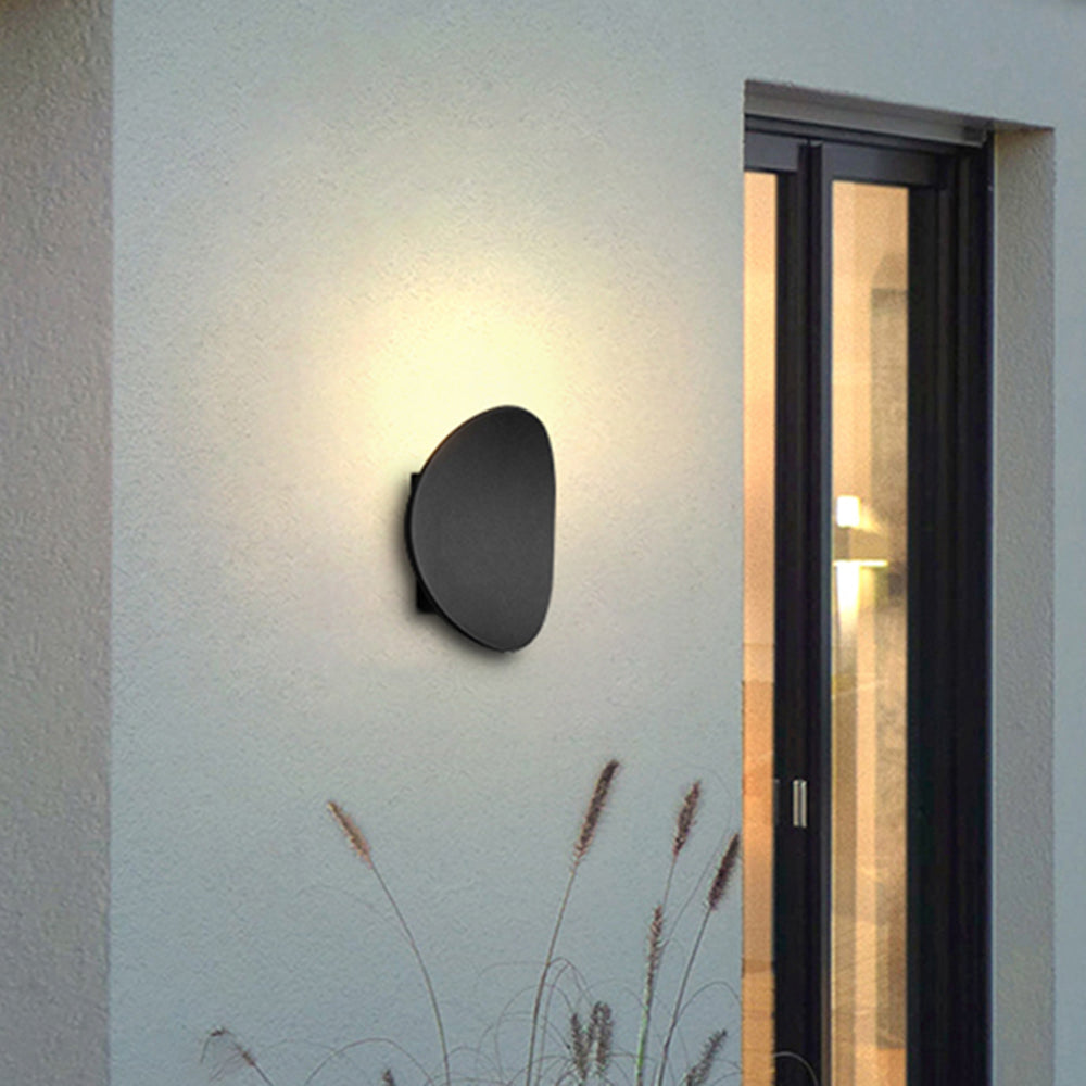 Orr Modern Minimalist Pebbles Shaped Metal/Acrylic Outdoor Waterproof Wall Lamp, Black/Gray - Lumpaz