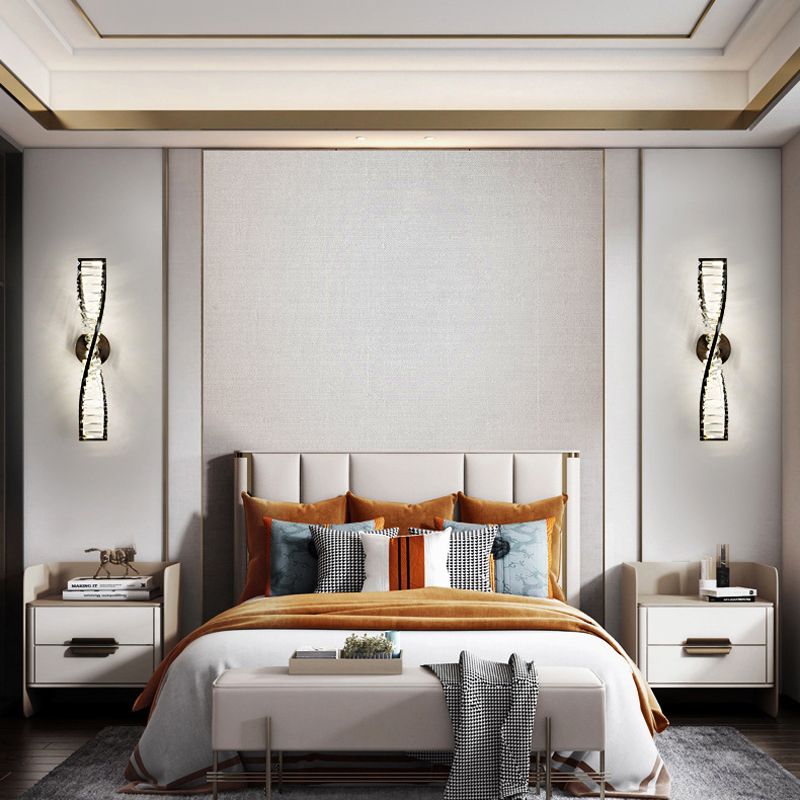 Kristy Vanity DNA Metal/Crystal Wall Lamp, Black/Gold - Lumpaz