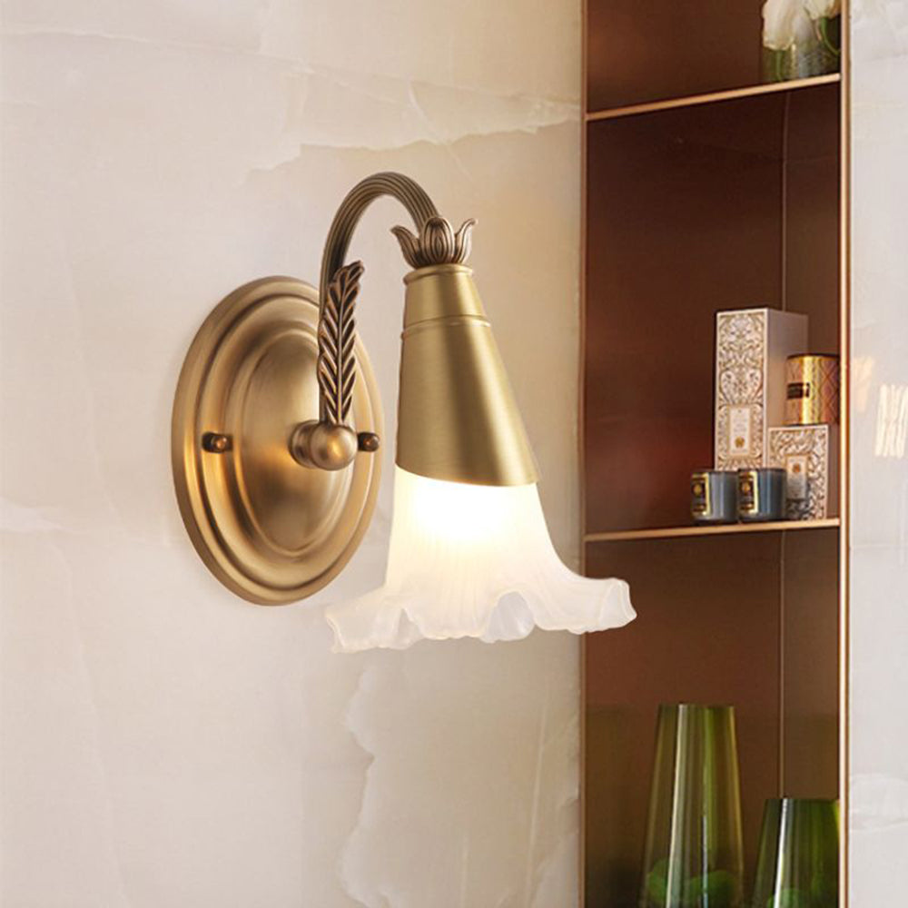 Félicie Nordique Retro Flower Metal/Glass Wall Lamp, Gold - Lumpaz